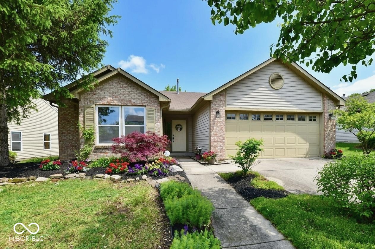 11240 Blue Meadow Drive Property Photo 1