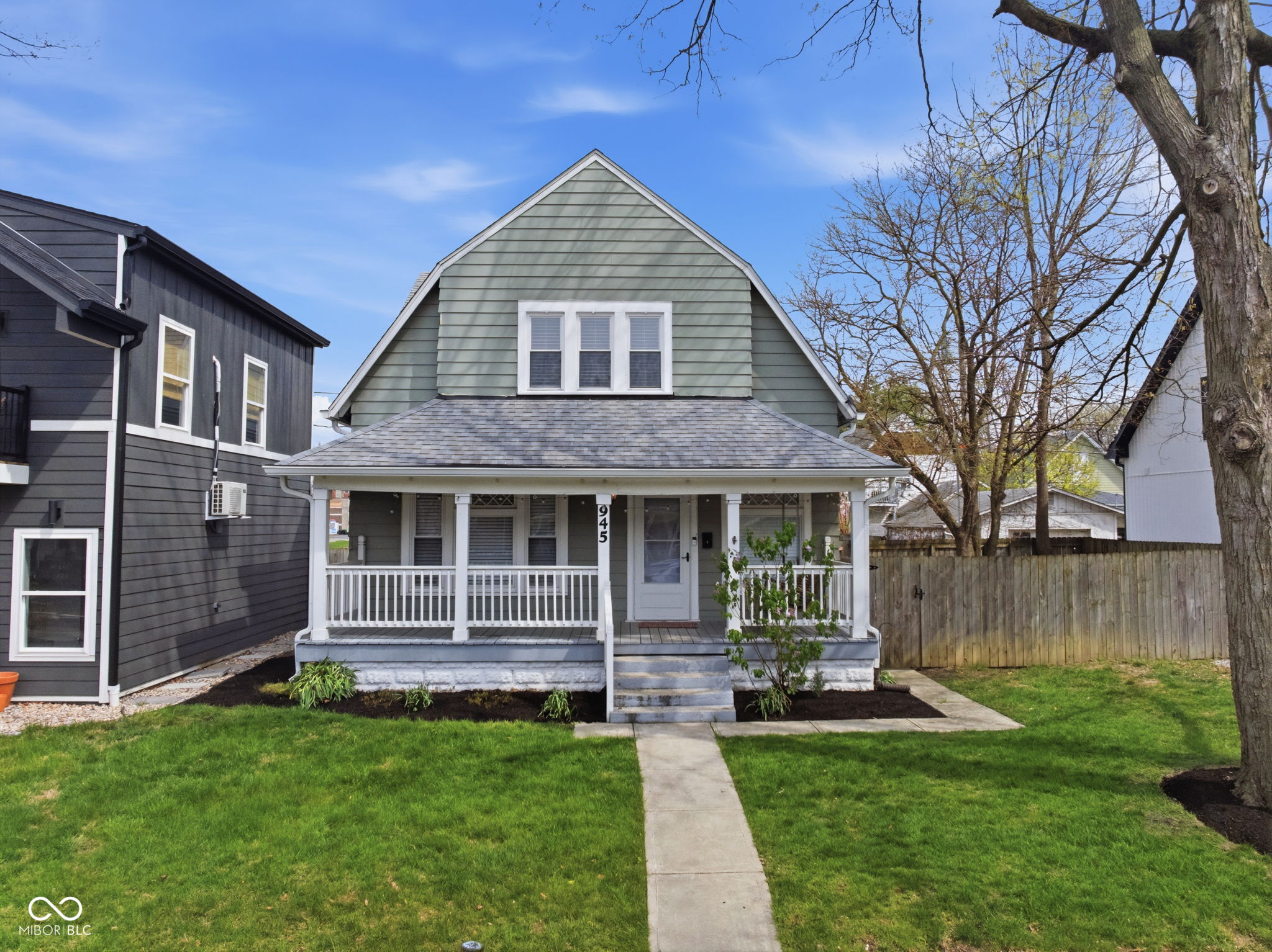 945 Tecumseh Street