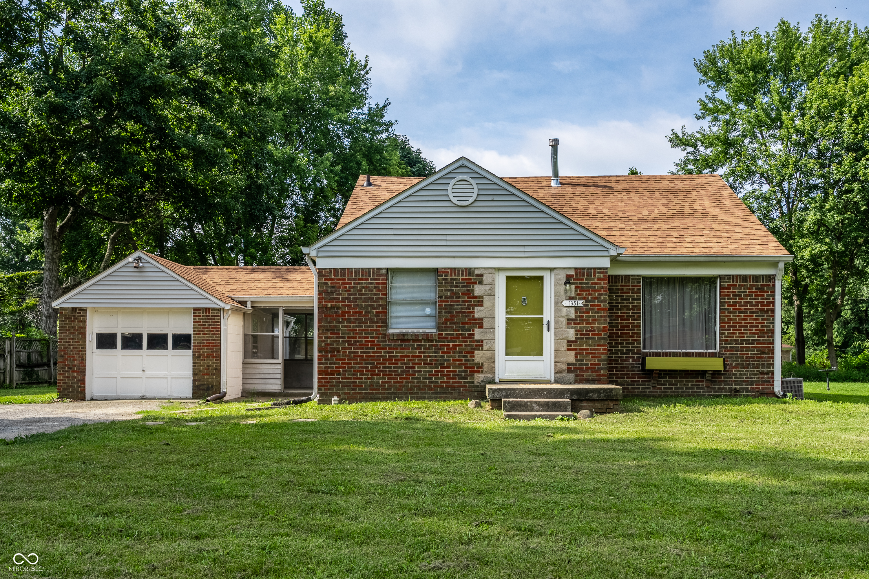 1651 W 57th Street Property Photo 1