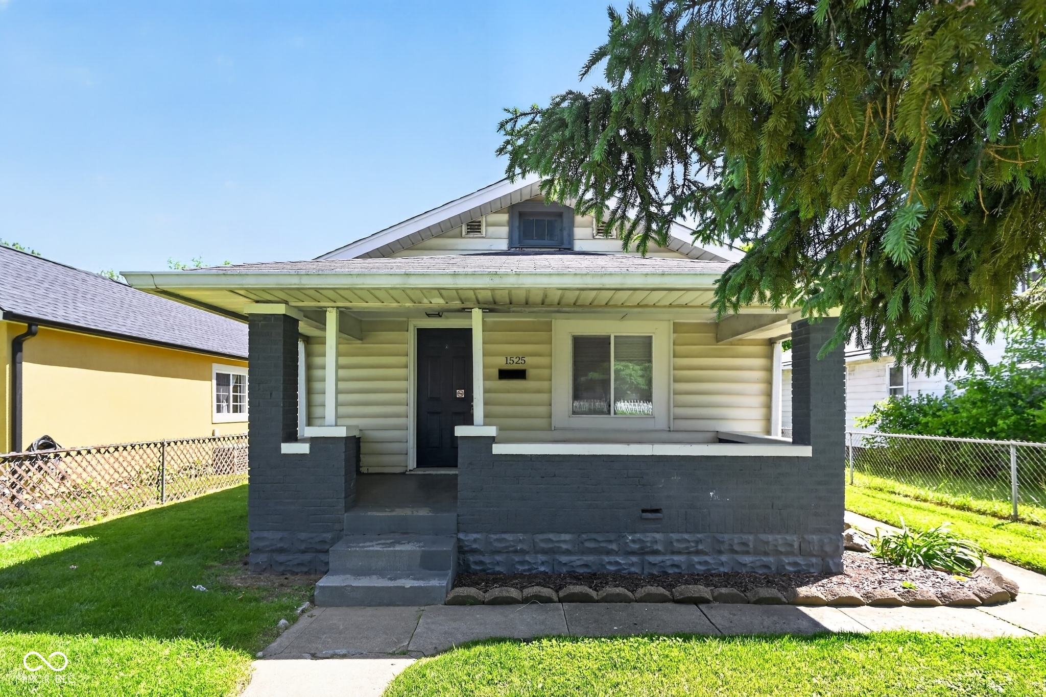 1525 Comer Avenue