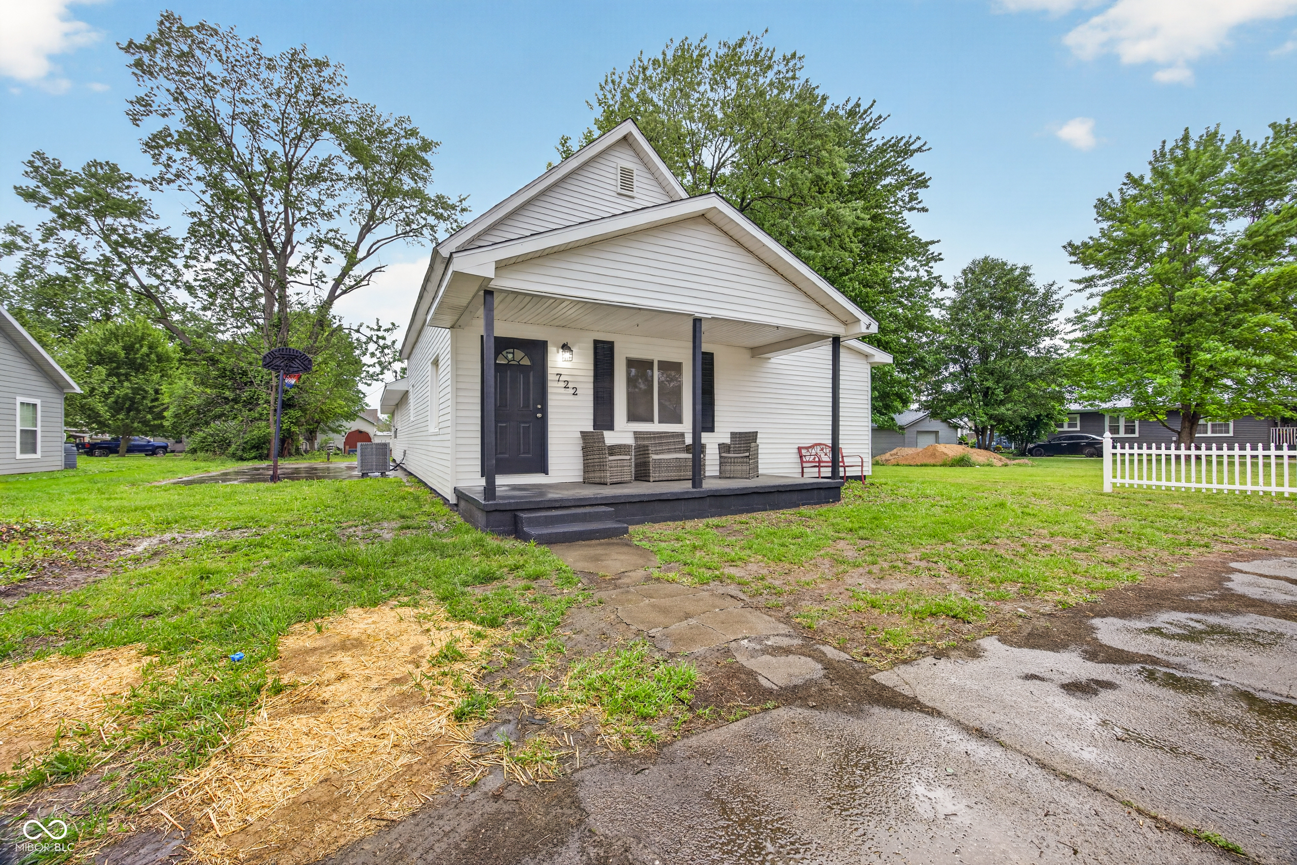 722 N Main Street Property Photo 1