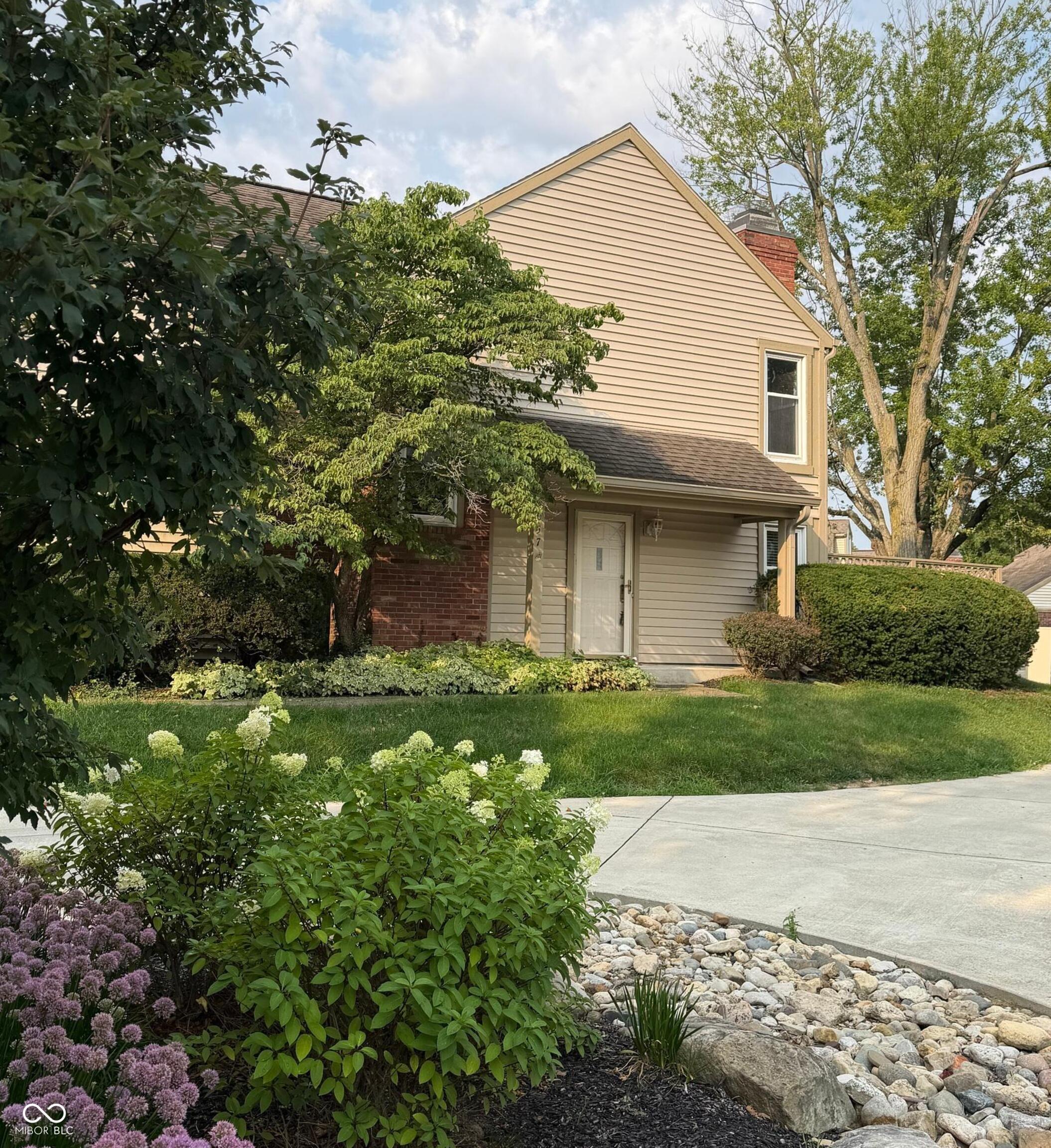 3057 Sugar Maple Court Property Photo 1