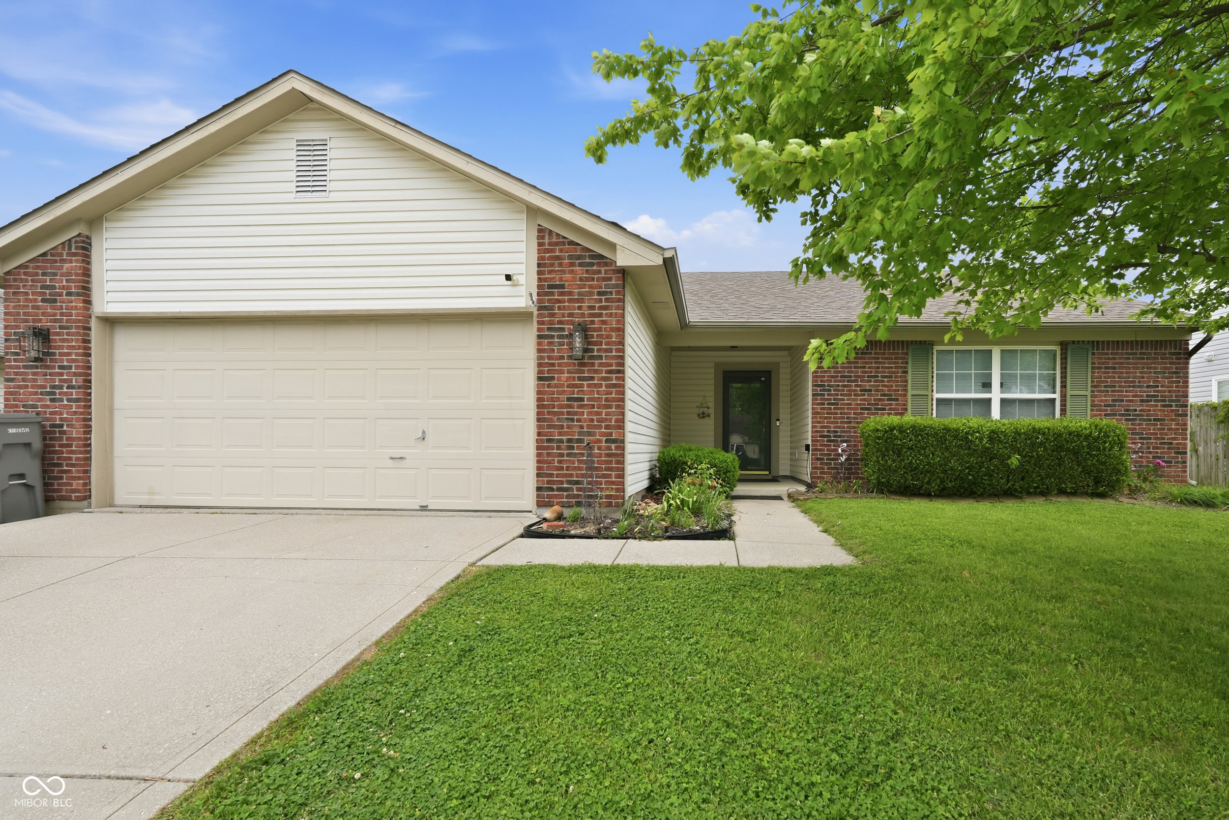 5312 W Scatterwood Court Property Photo 1