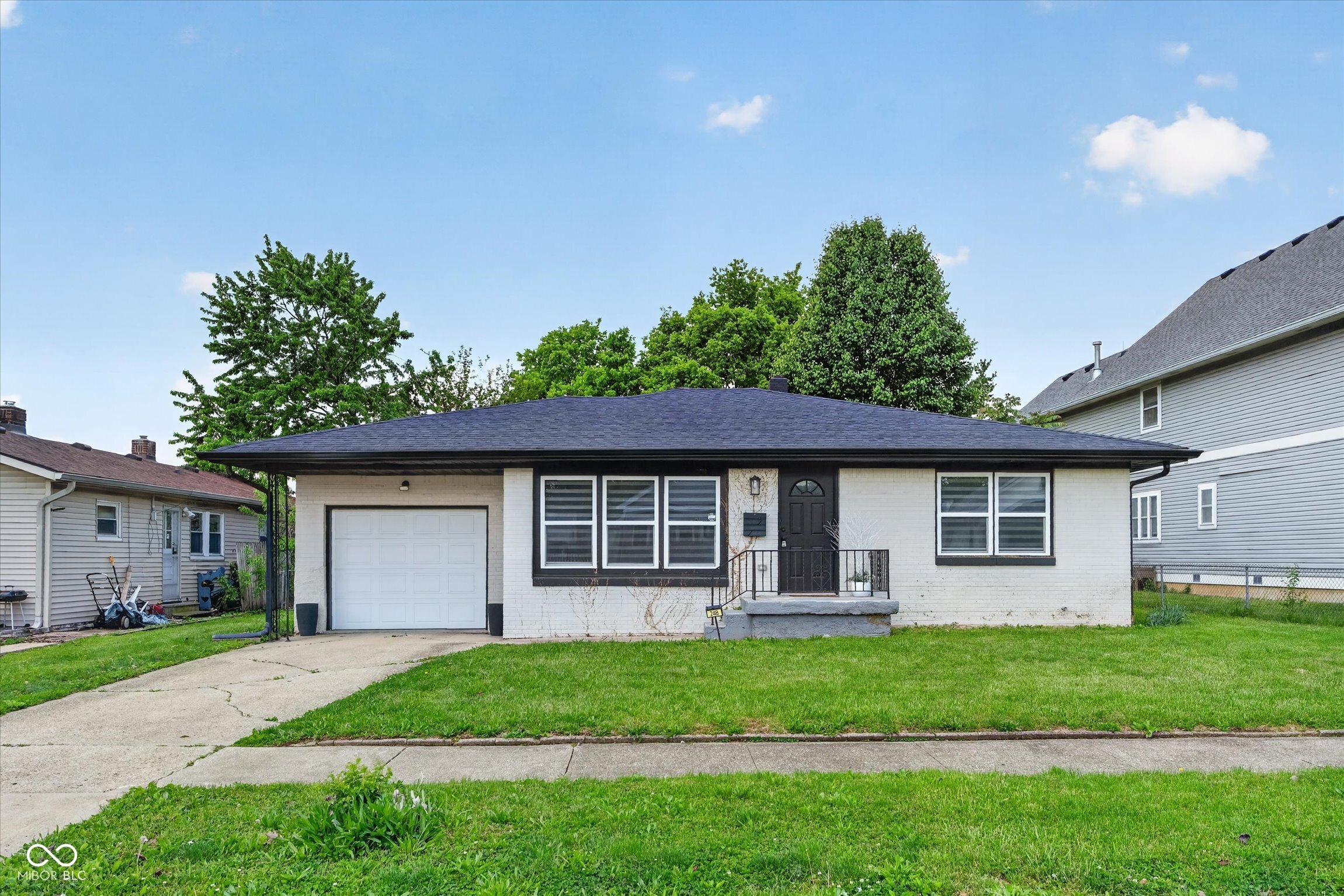 248 S 5th Avenue Property Photo 1