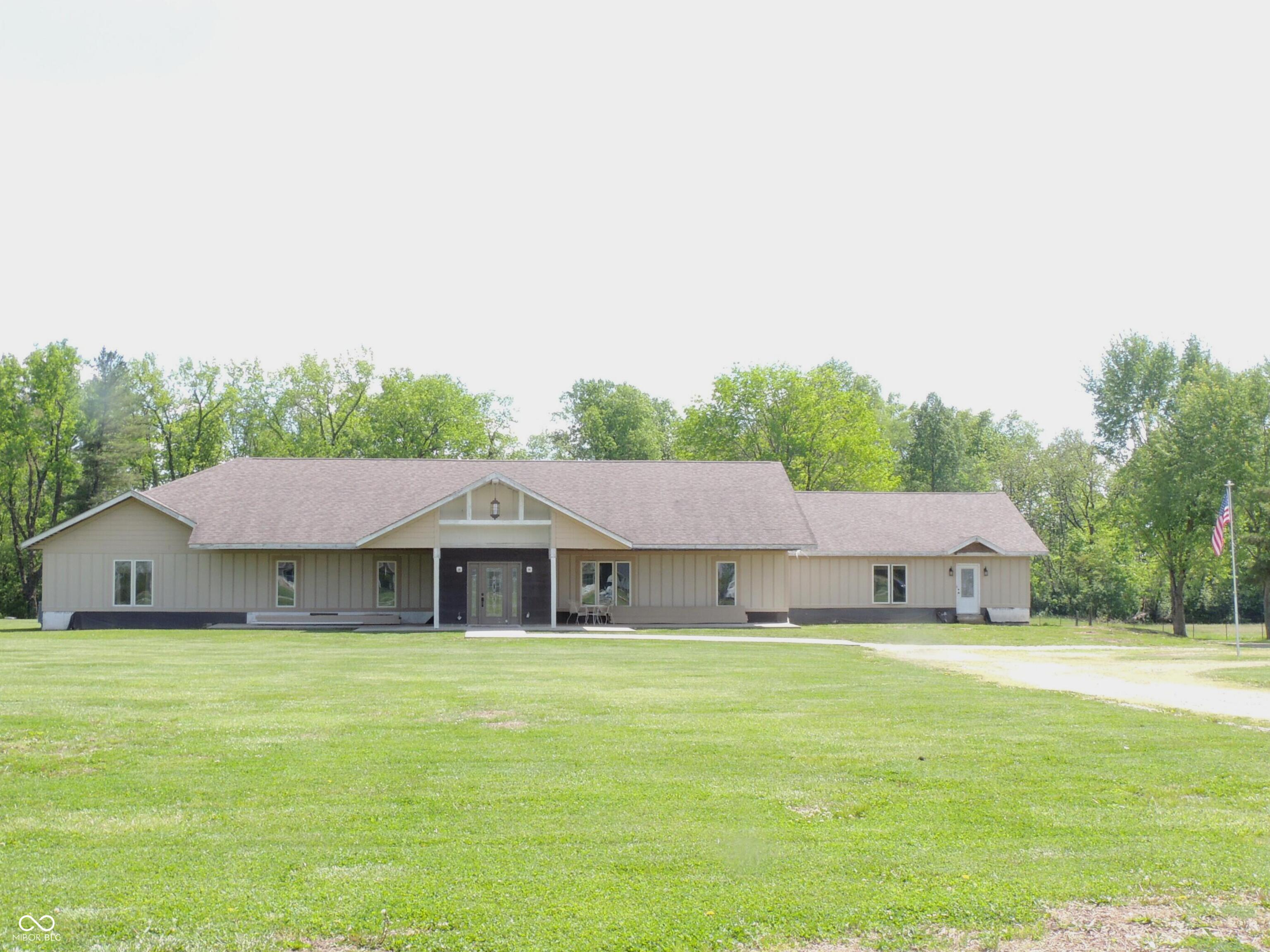 22098775 Property Photo 1