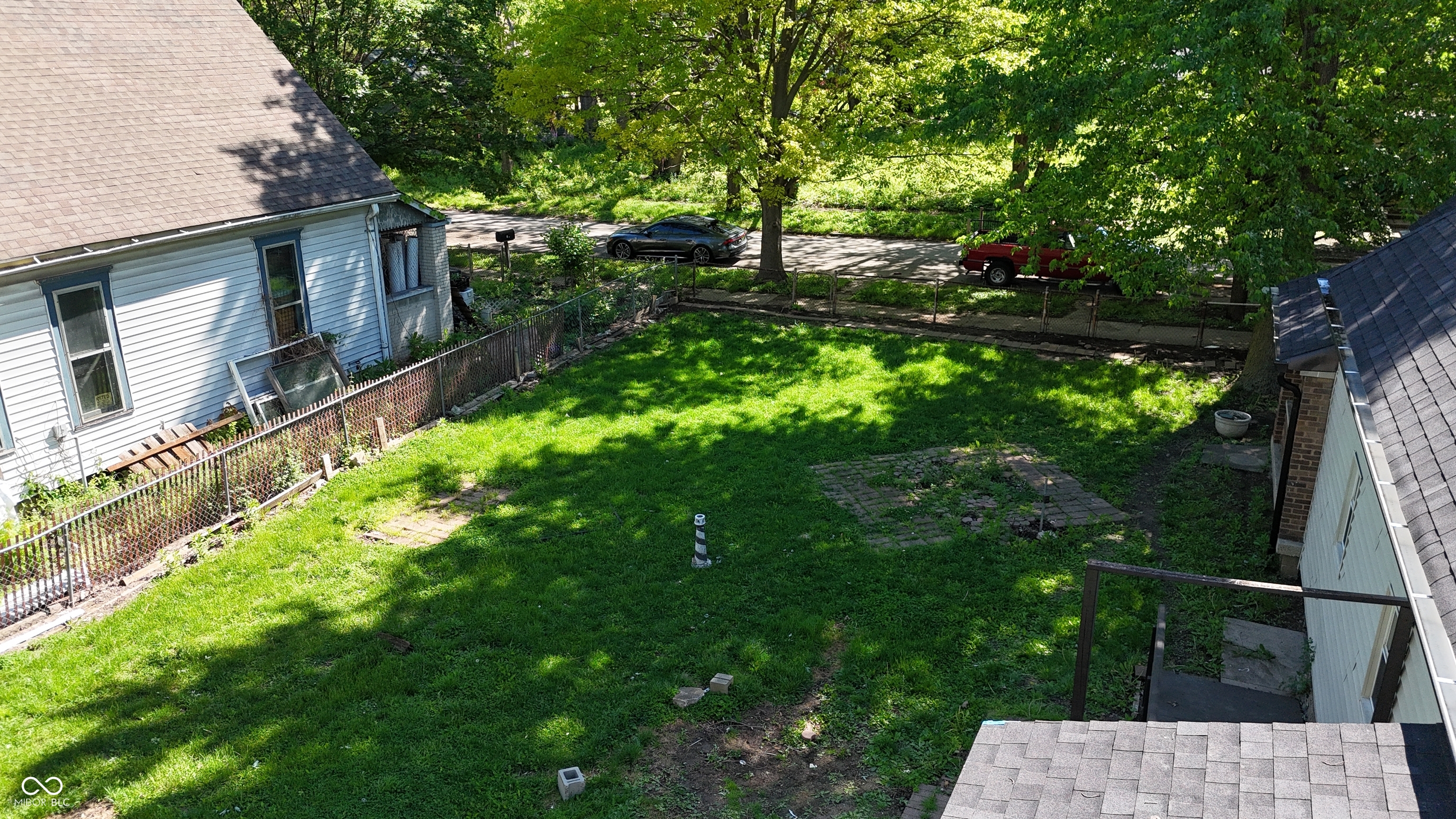 330 N Hamilton Avenue Property Photo 1
