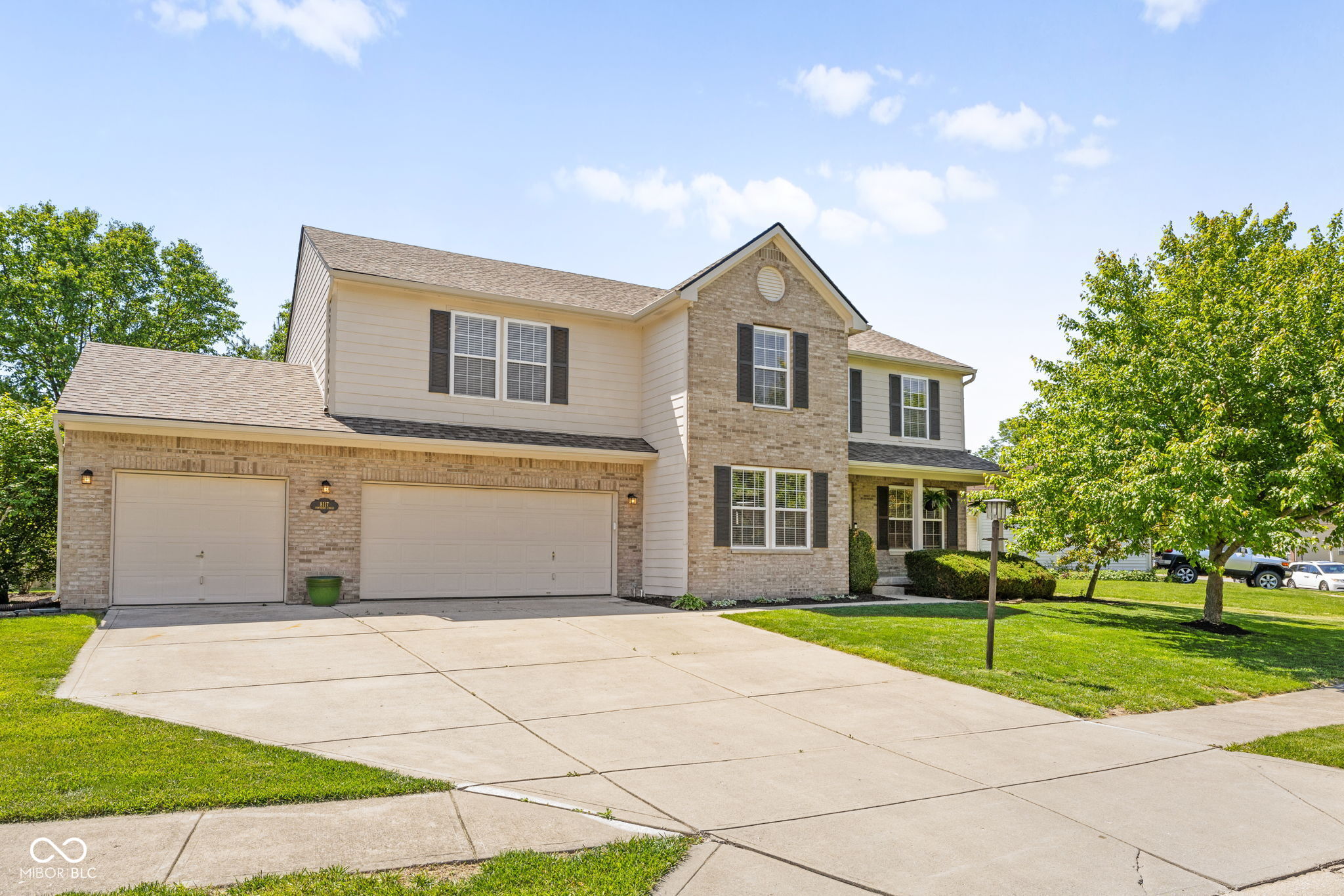 8117 Winterset Circle Property Photo 1