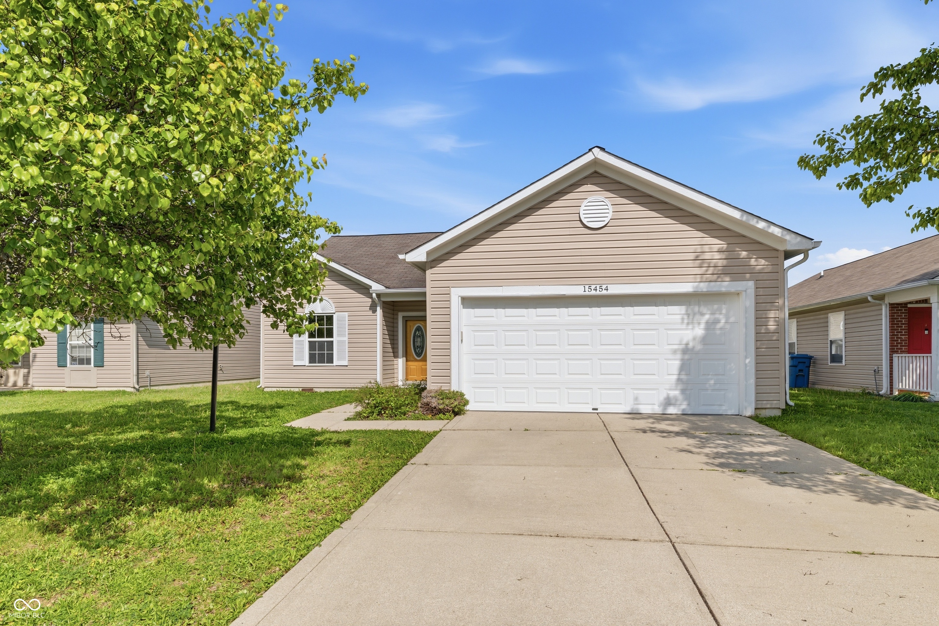 15454 Dusty Trail Property Photo 1