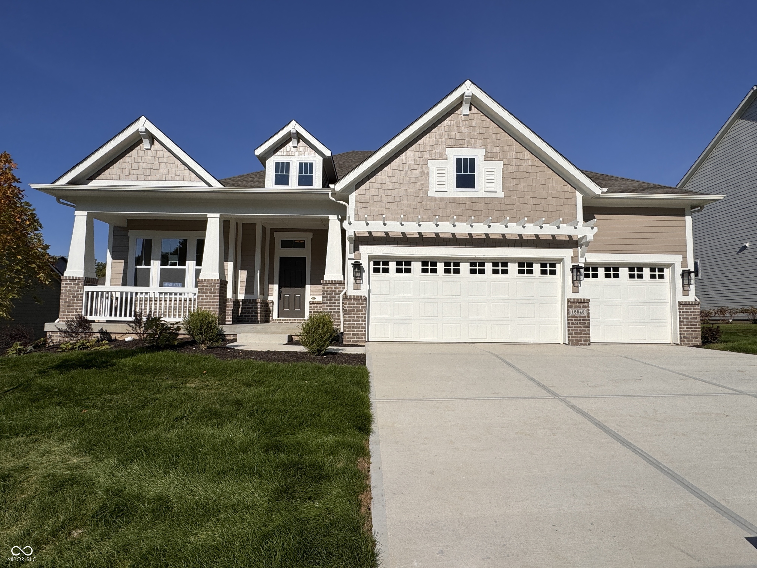 15943 Vitalize Run Property Photo 1