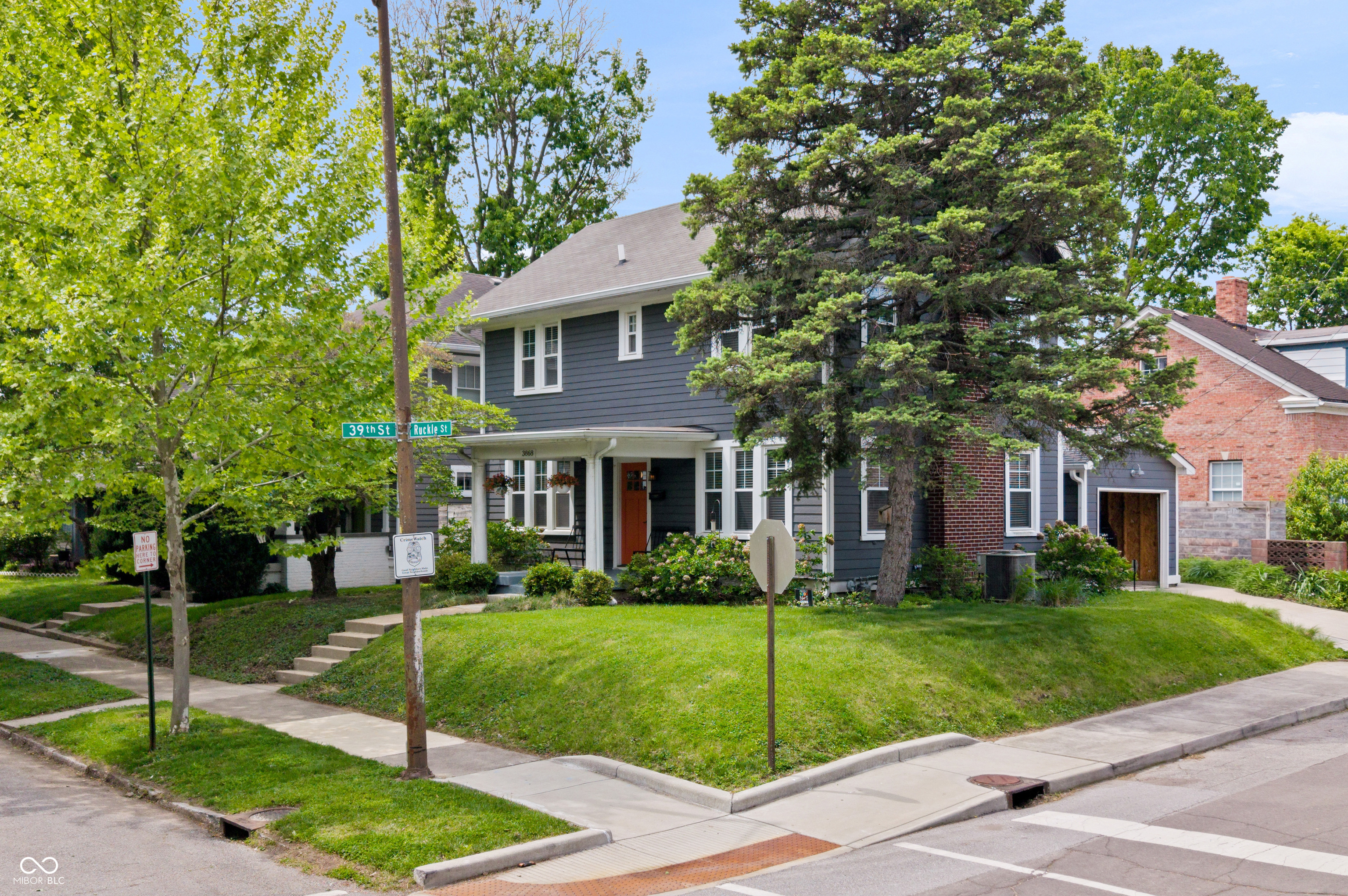 3868 Ruckle Street Property Photo 1