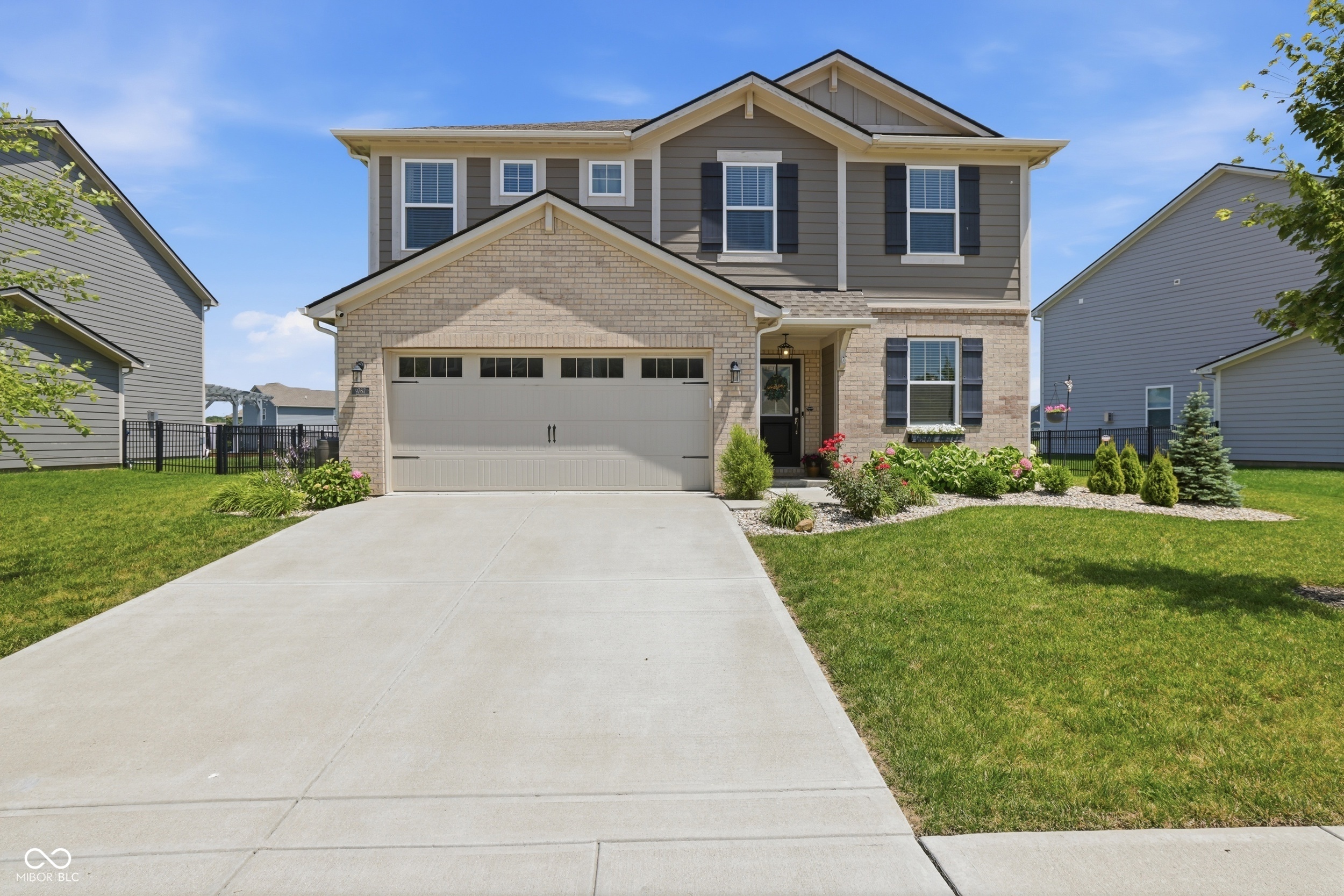 9767 Alzada Drive Property Photo 1