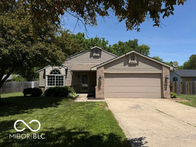 1006 E Walnut Street Property Photo 1