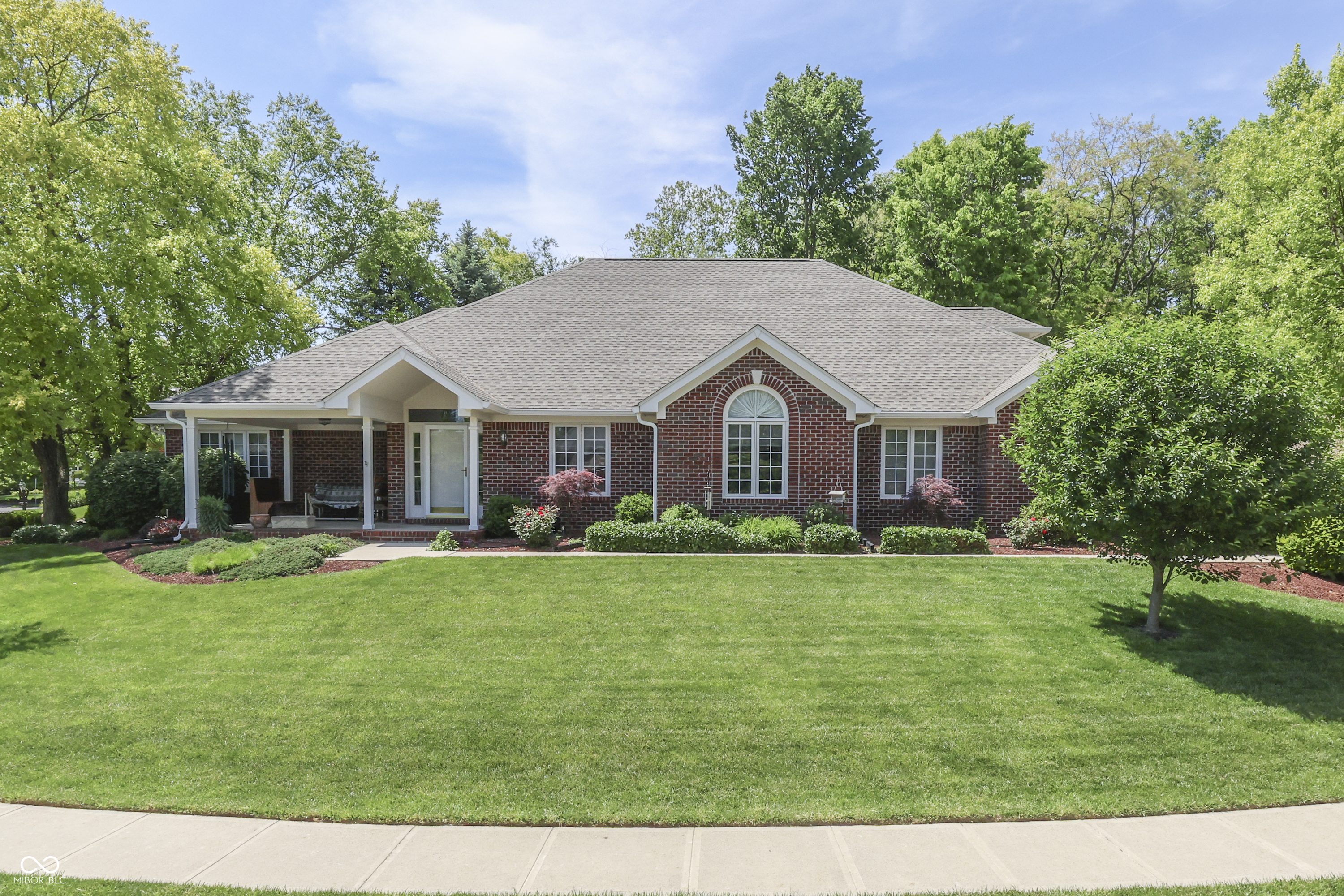 7718 Ashtree Drive Property Photo 1