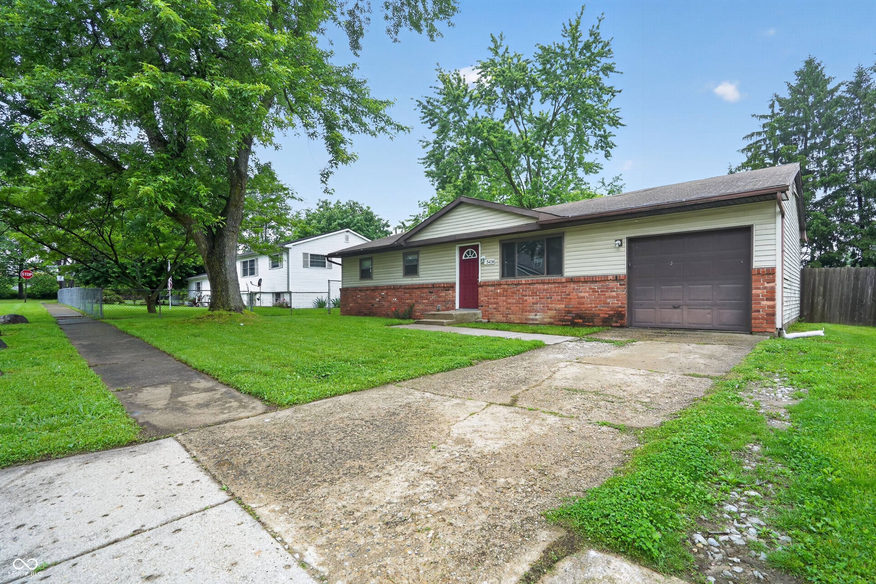 5434 Norcroft Drive Property Photo 1