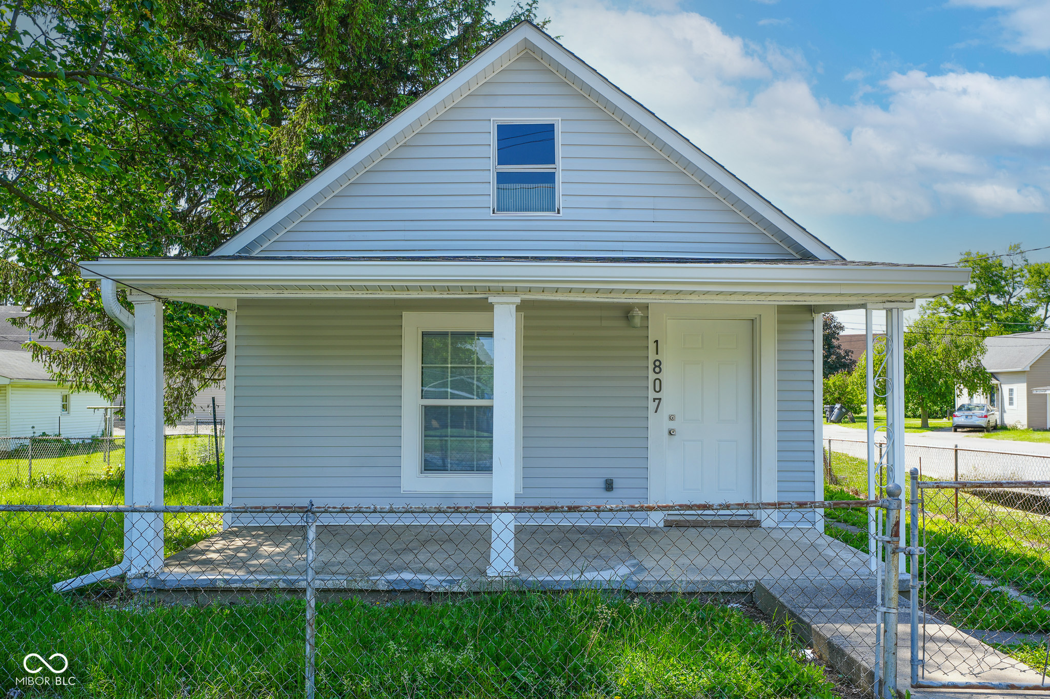 1807 E 18th Street Property Photo 1
