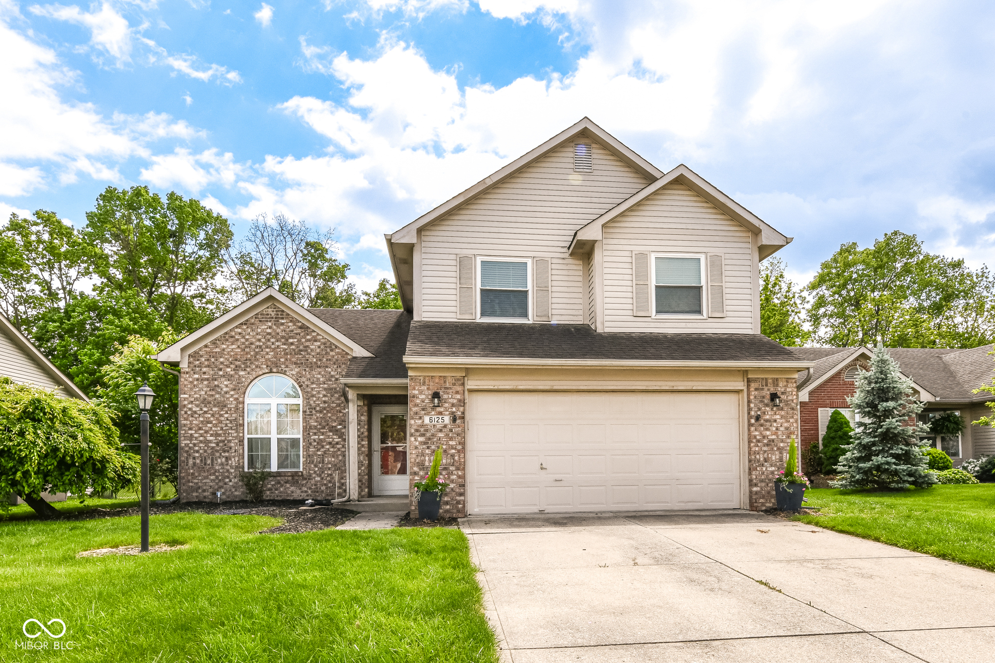 6125 Woodmill Drive Property Photo 1
