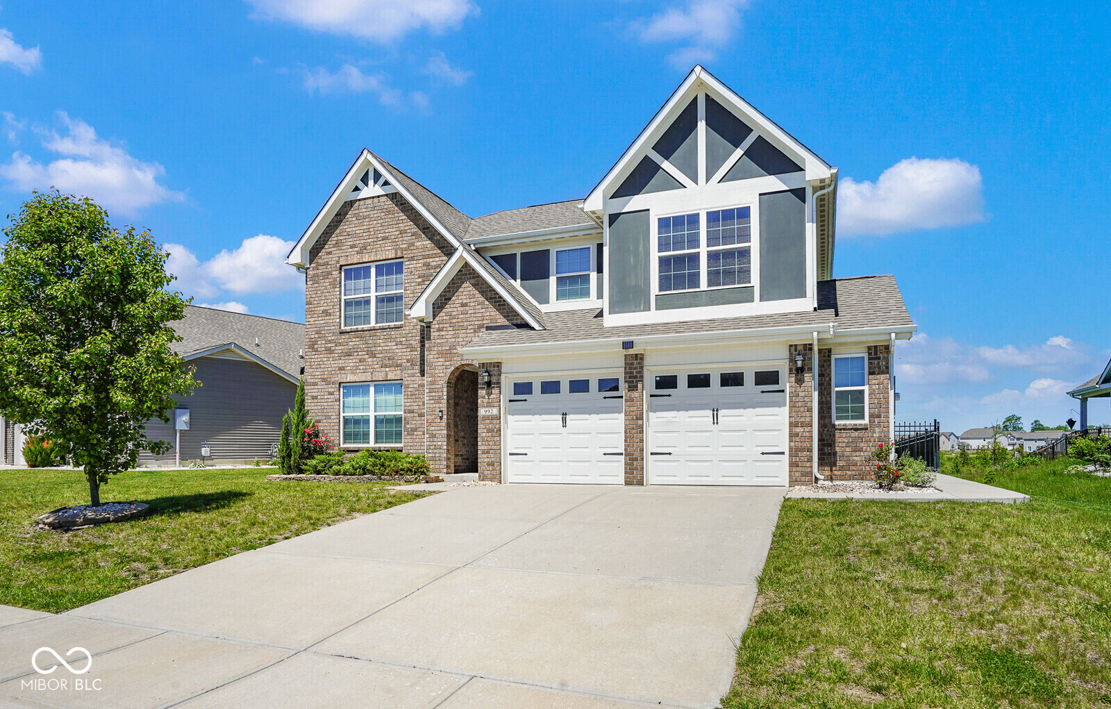 992 Cherry Tree Lane
