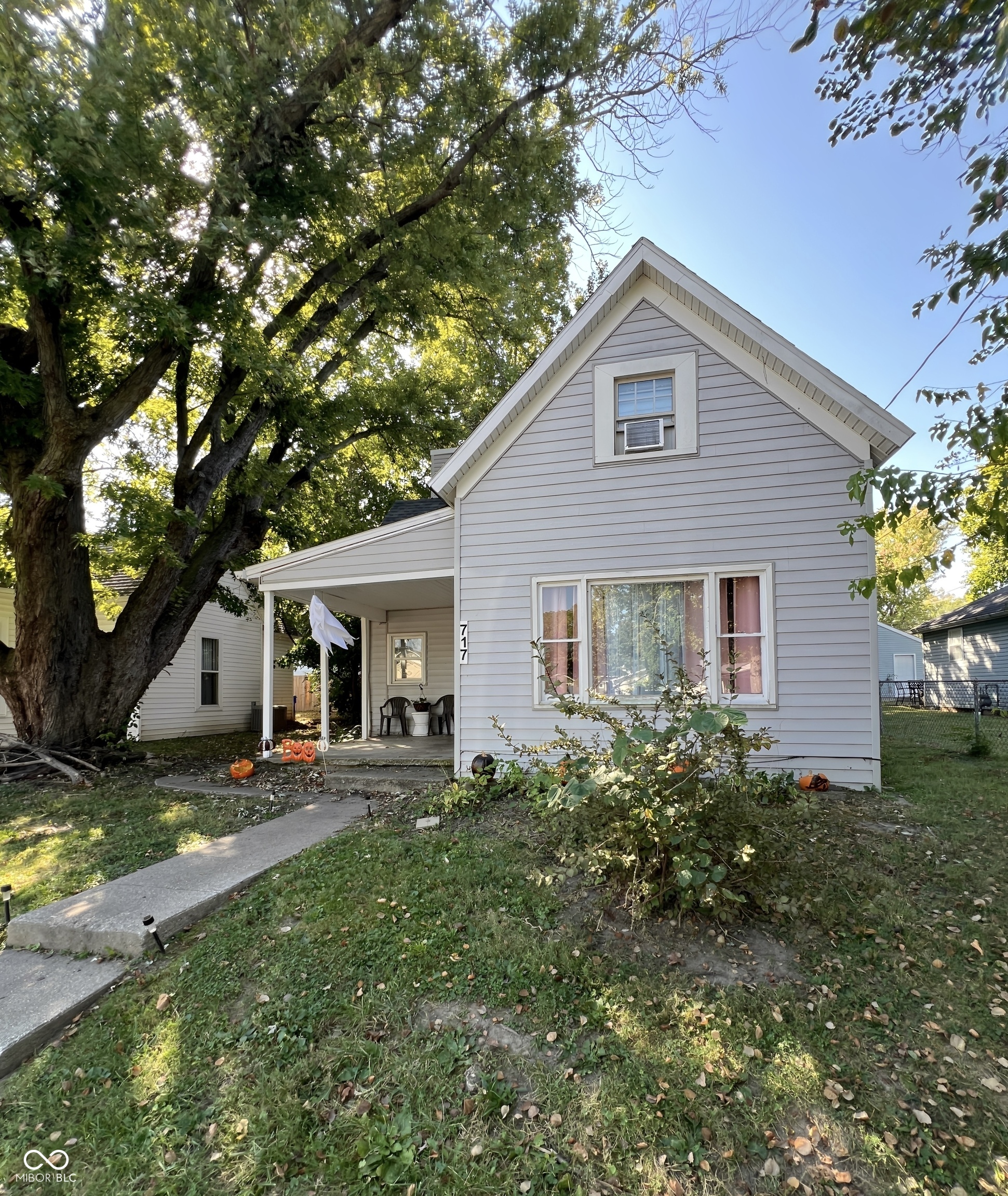 717 W State Street Property Photo 1
