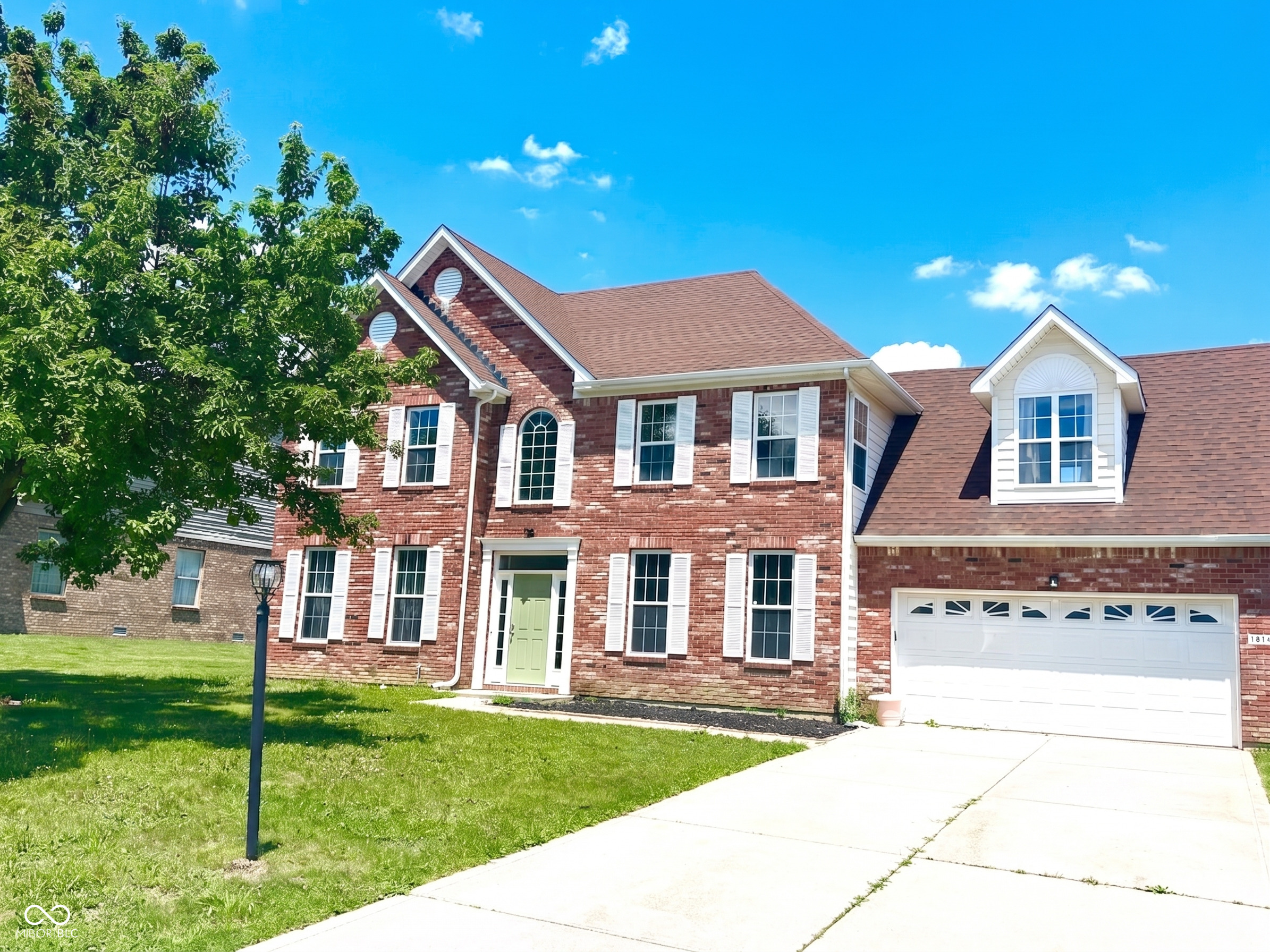10142 Ironway Drive Property Photo 1
