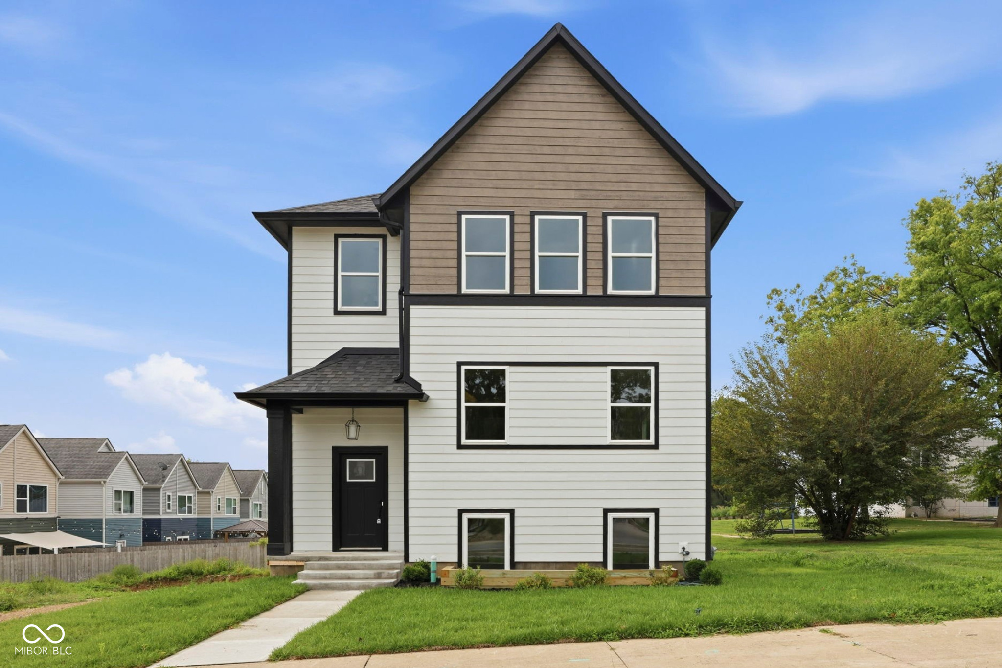 71 Steeples Boulevard Property Photo 1