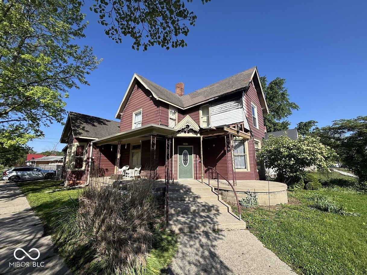 100 N College Street Property Photo 1
