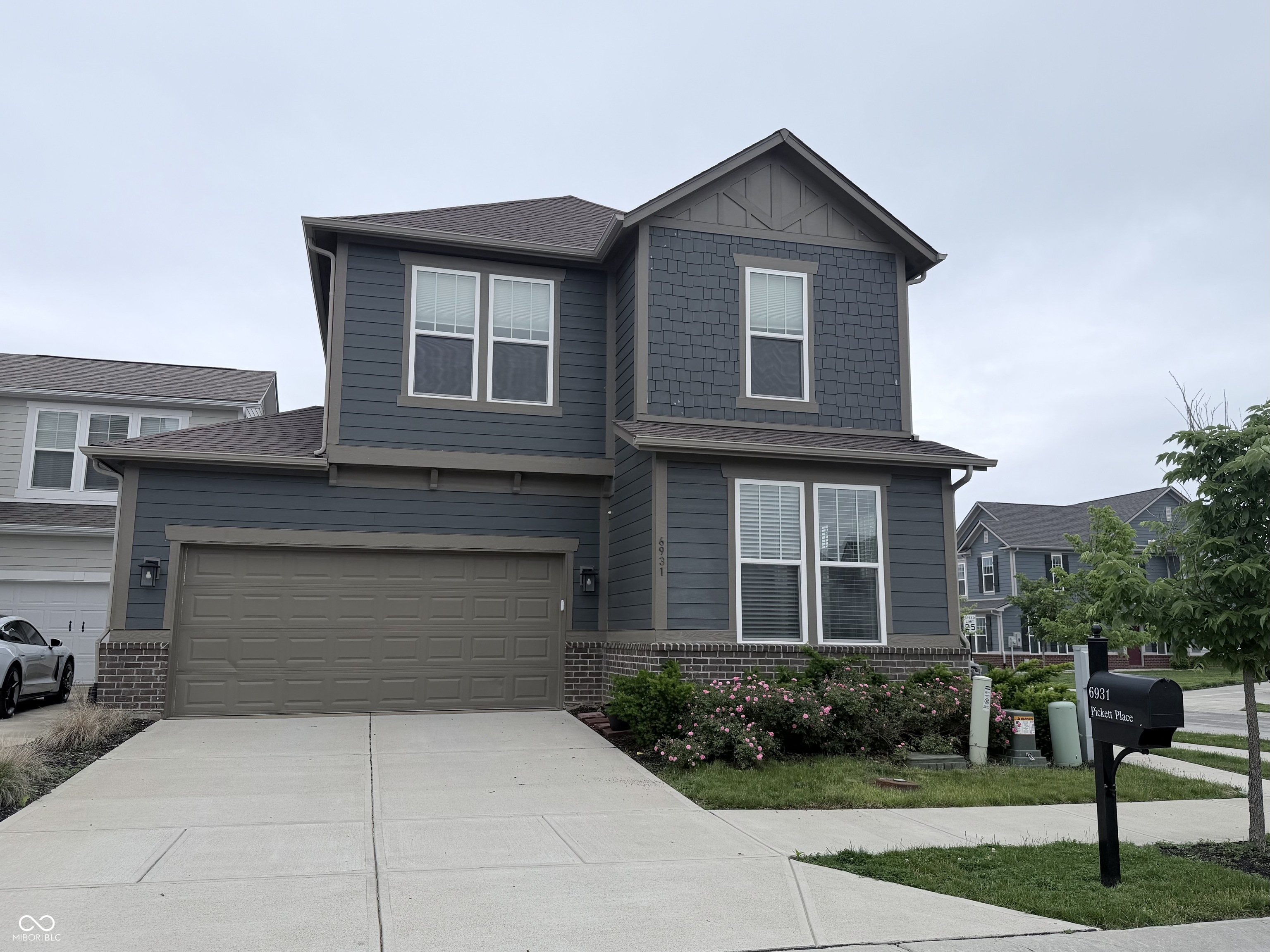 6931 Pickett Place Property Photo 1