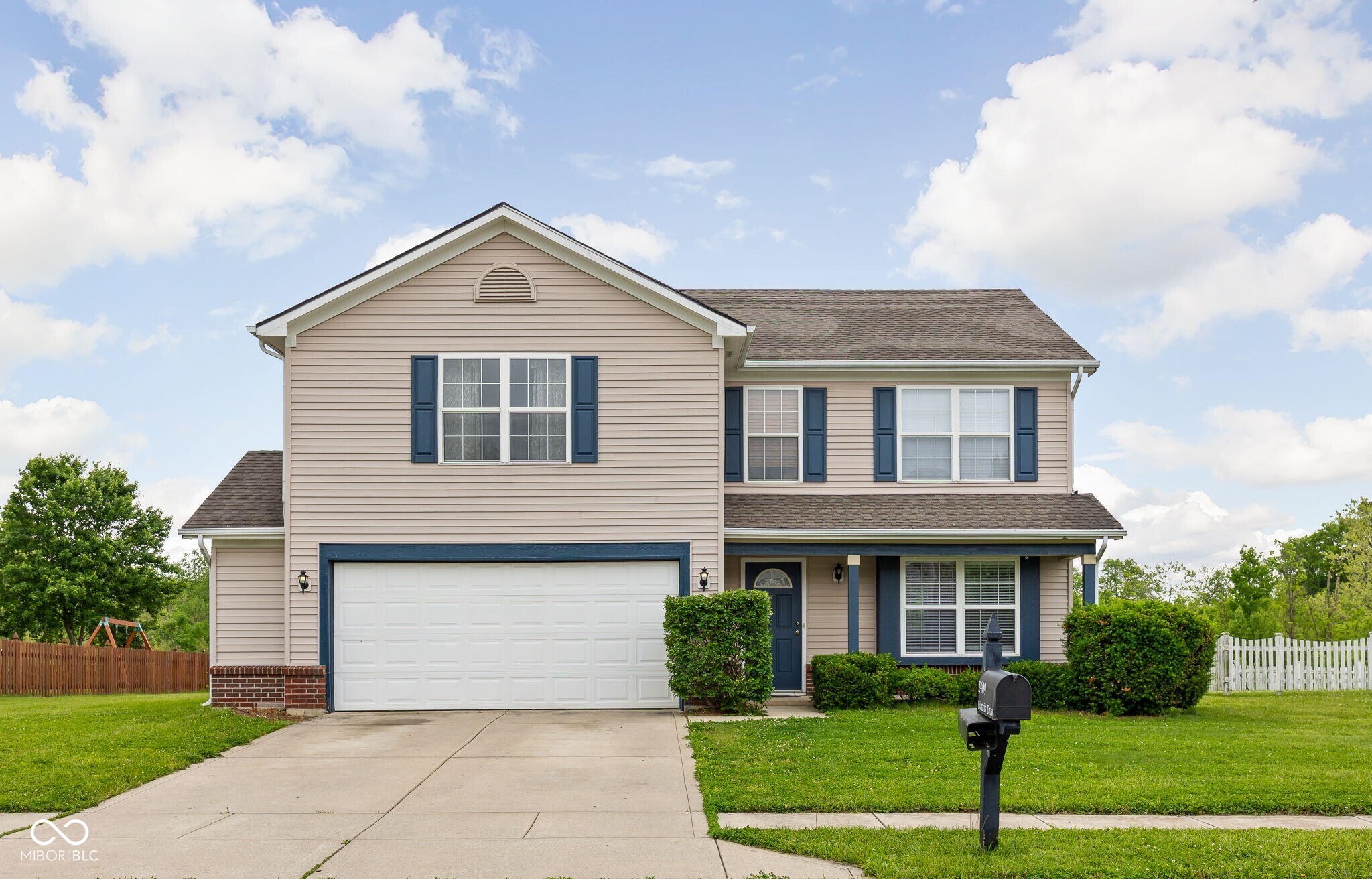 2409 Liatris Drive Property Photo 1