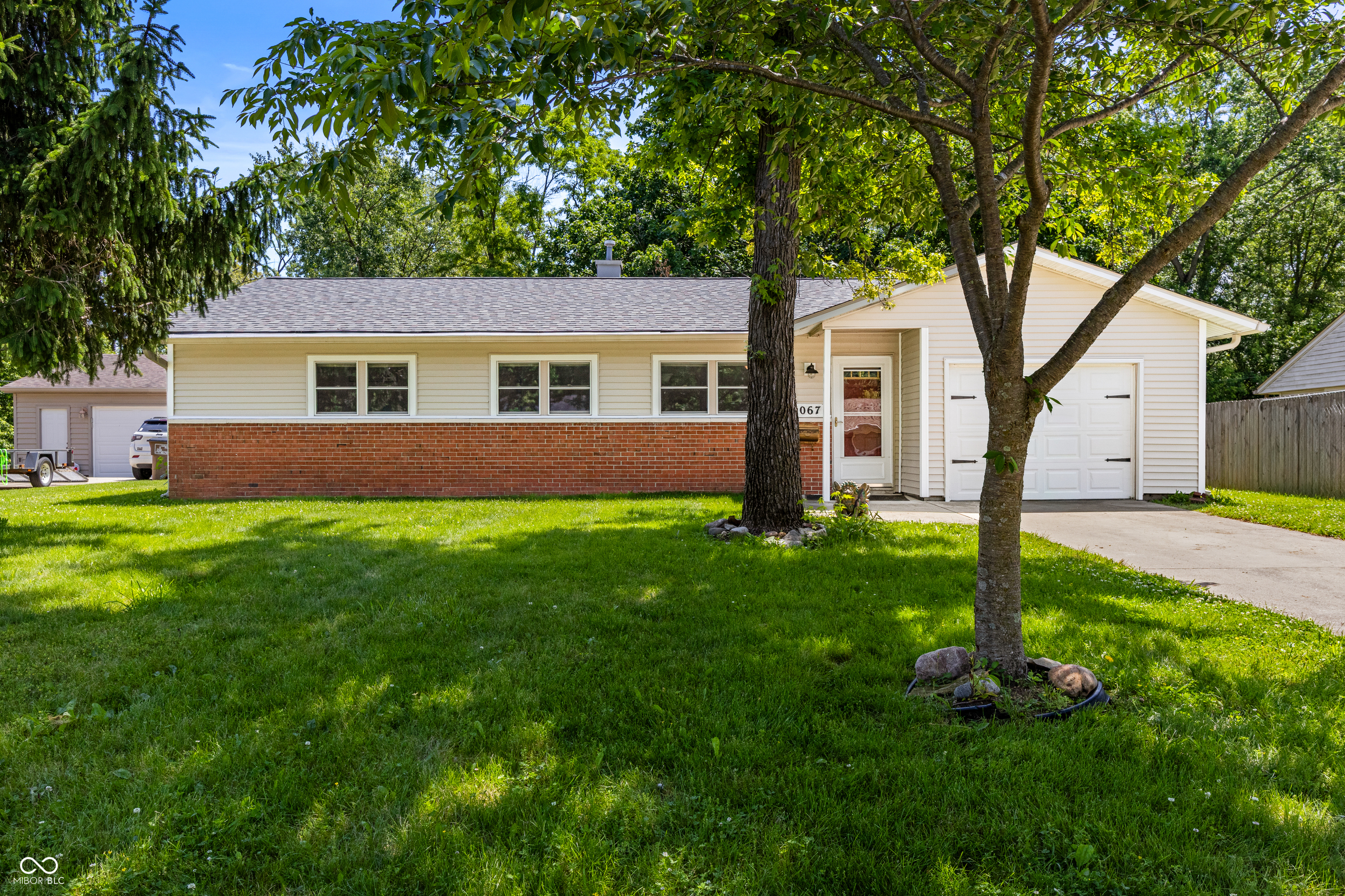 3067 Hawcreek Boulevard Property Photo 1