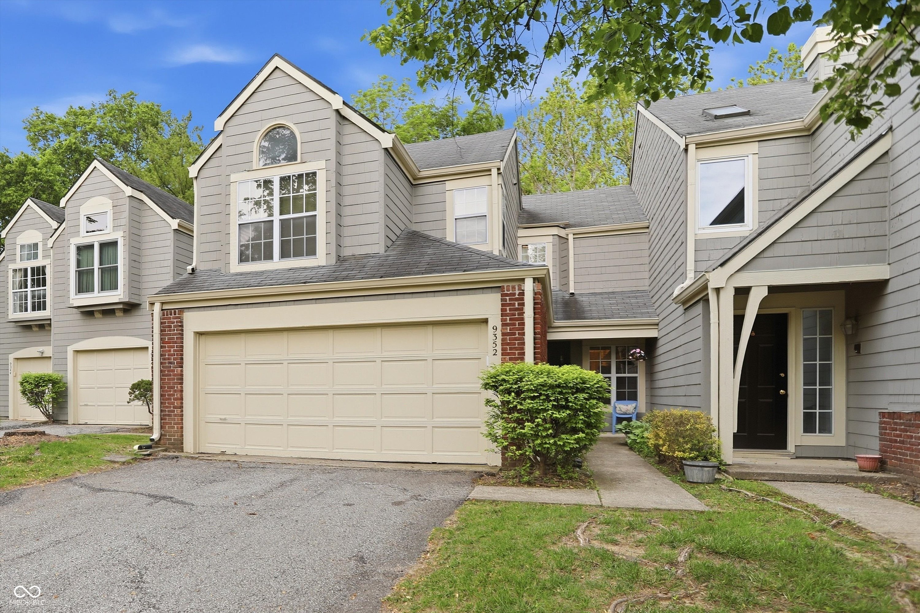9352 Aberdare Drive Property Photo 1
