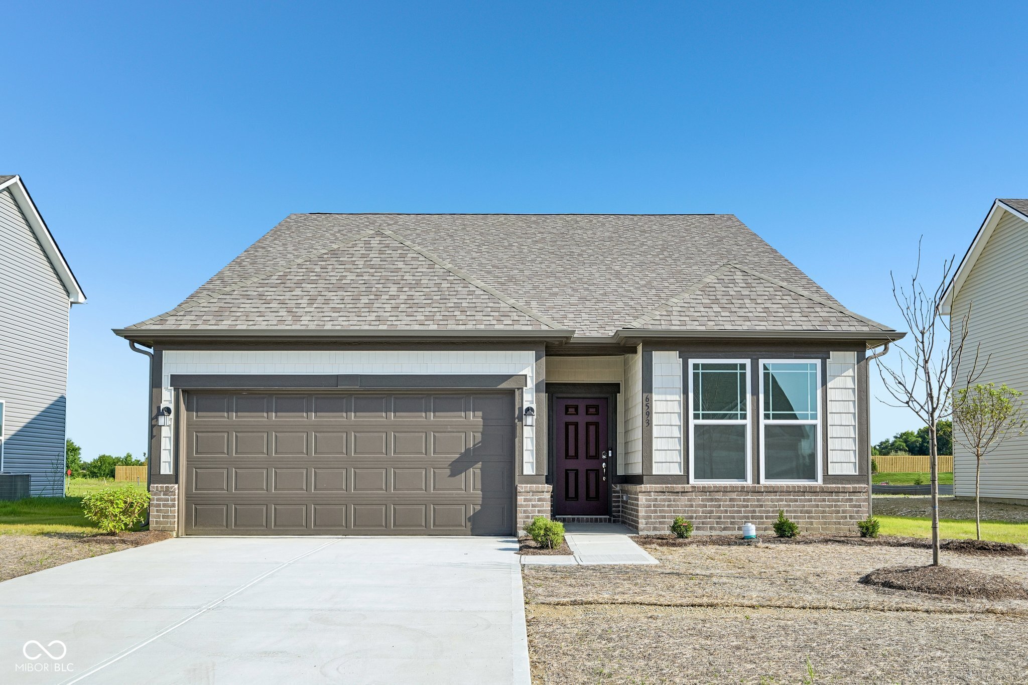 6593 Hemlock Lane Property Photo 1