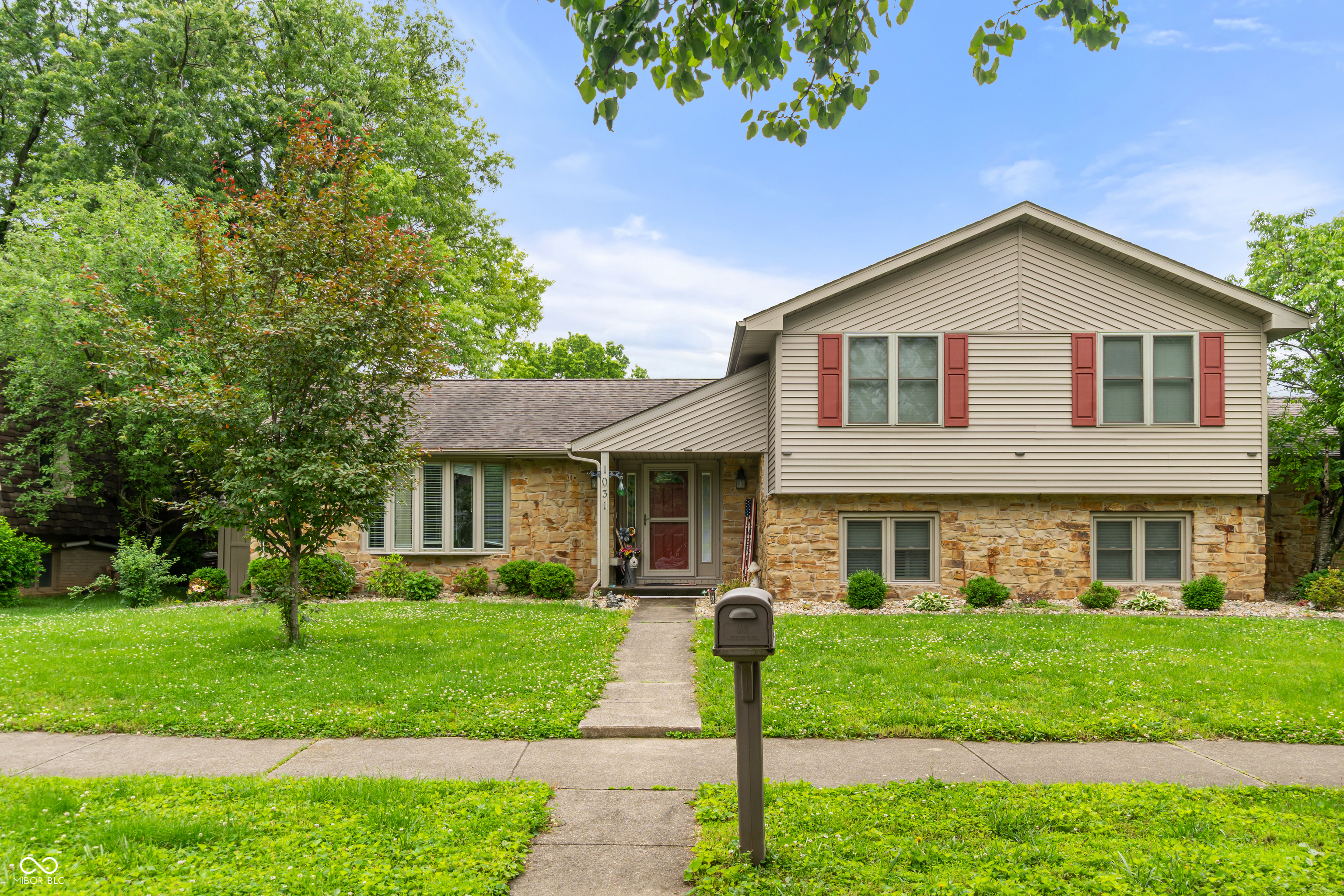 1031 Parkside Drive Property Photo 1