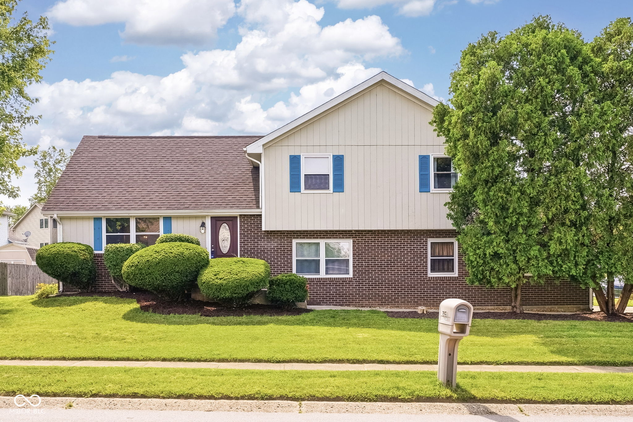 2924 Fox Pointe Drive