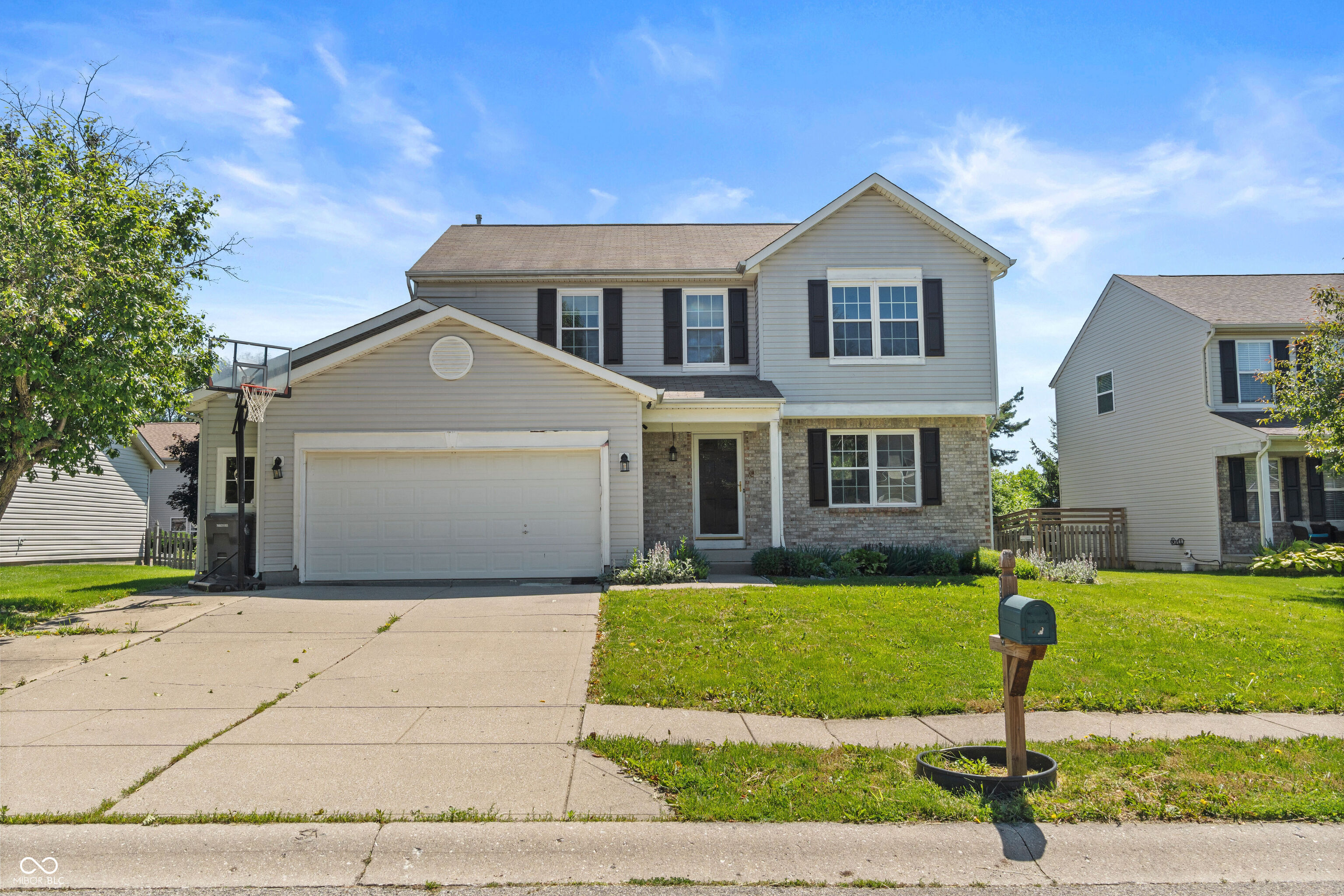 8519 Walden Trace Drive Property Photo 1