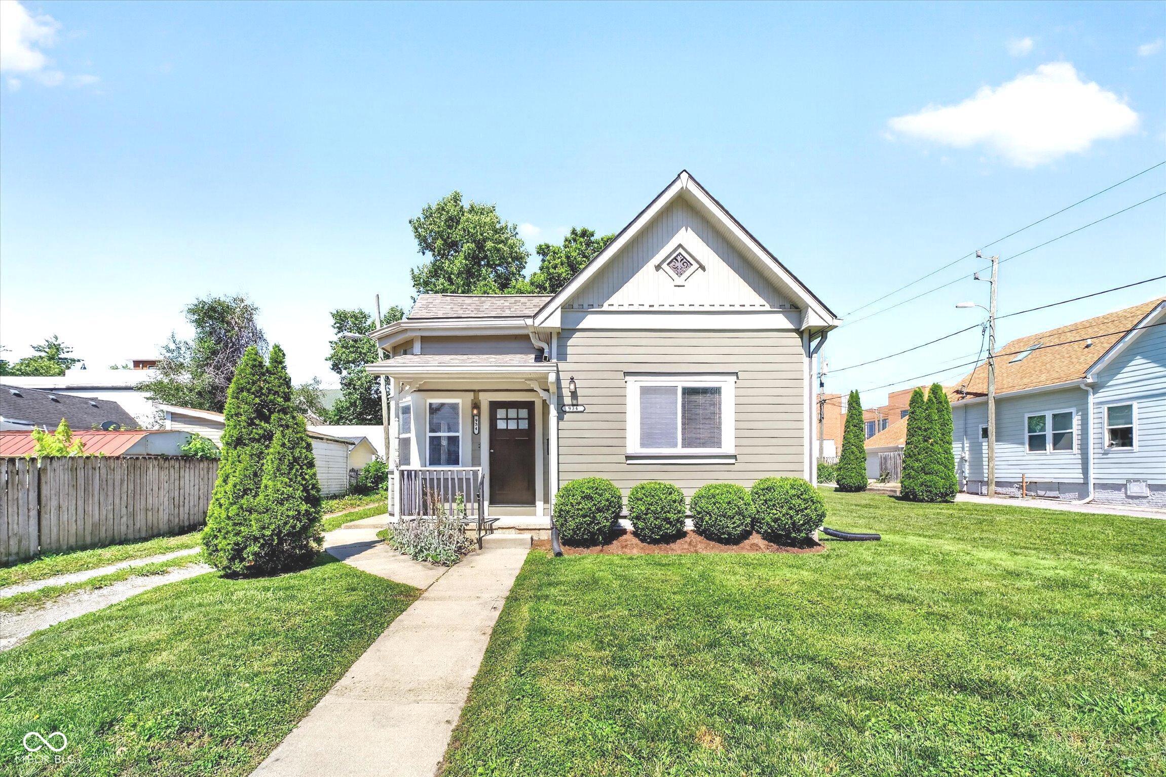 934 Olive Street Property Photo 1