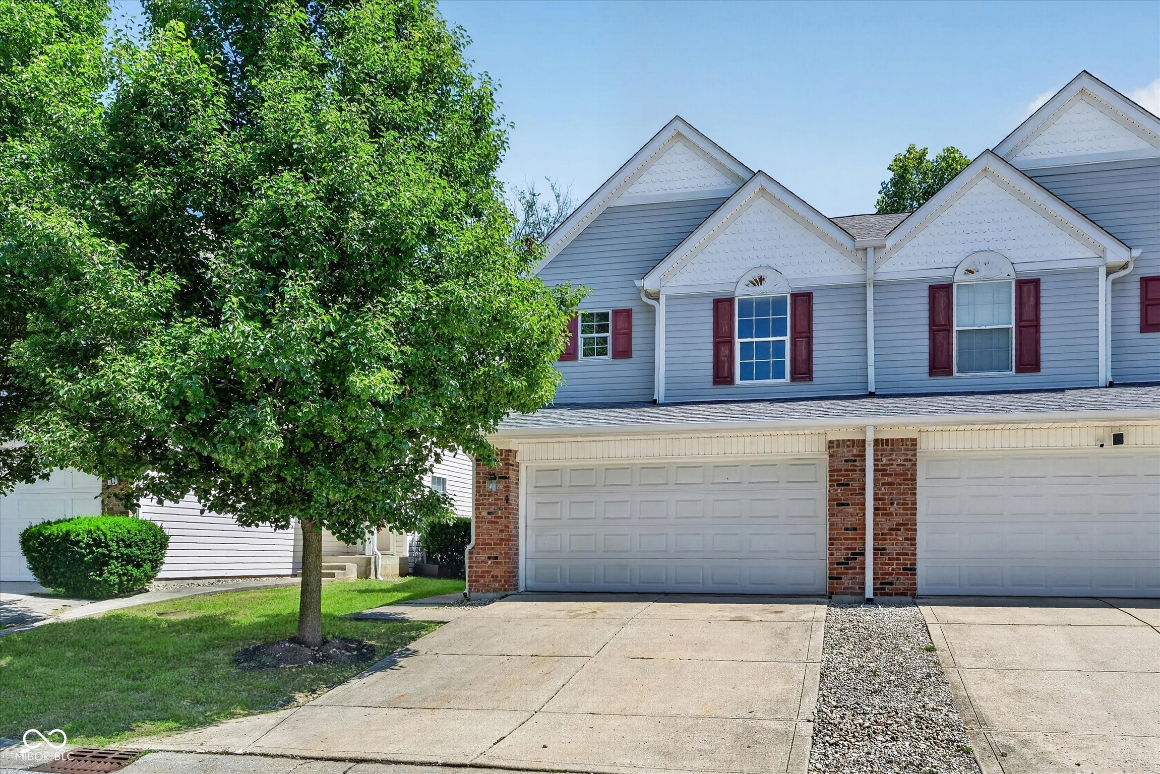 1852 Misty Lake Drive Property Photo 1