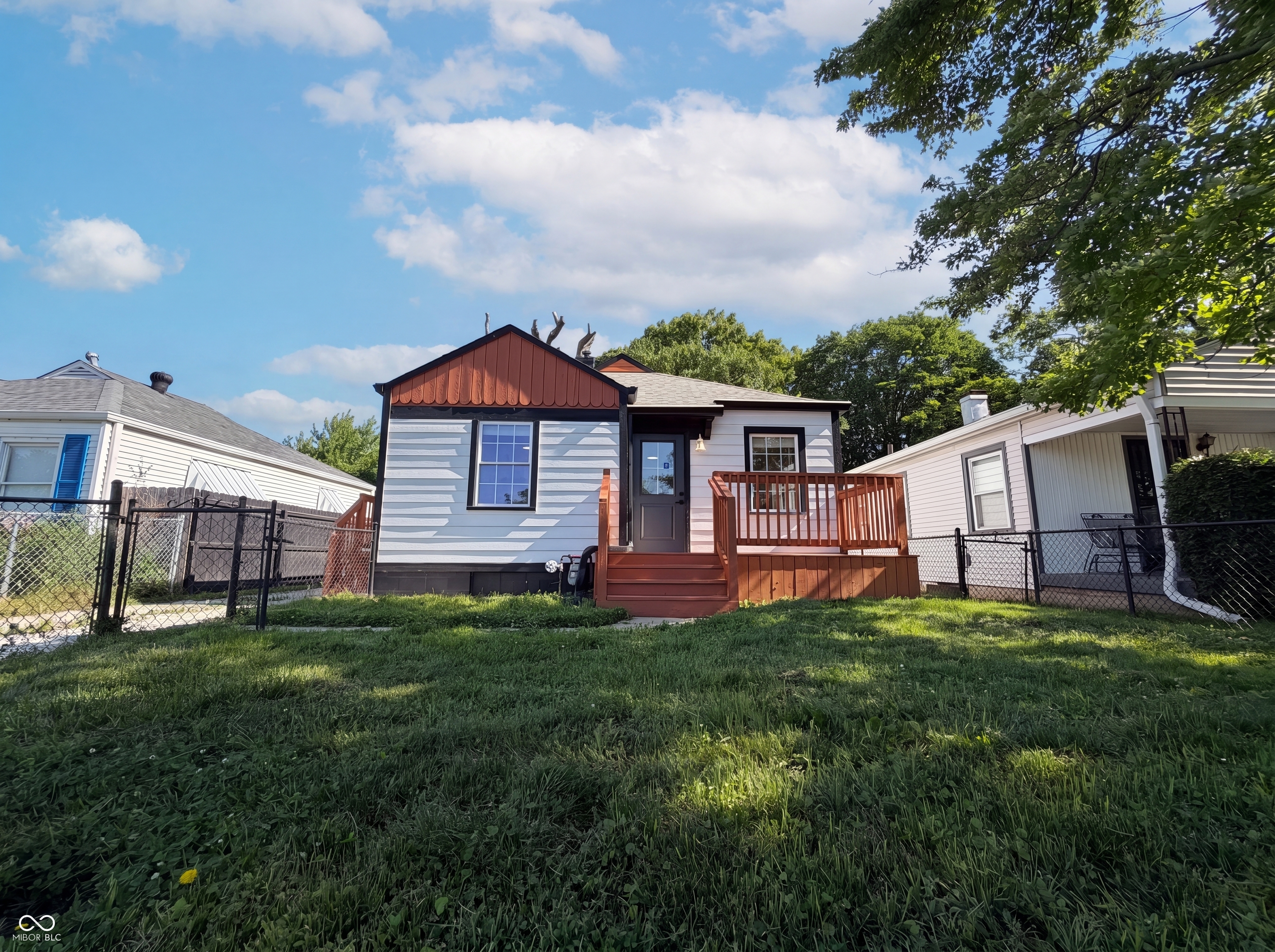 2310 Calhoun Street Property Photo 1