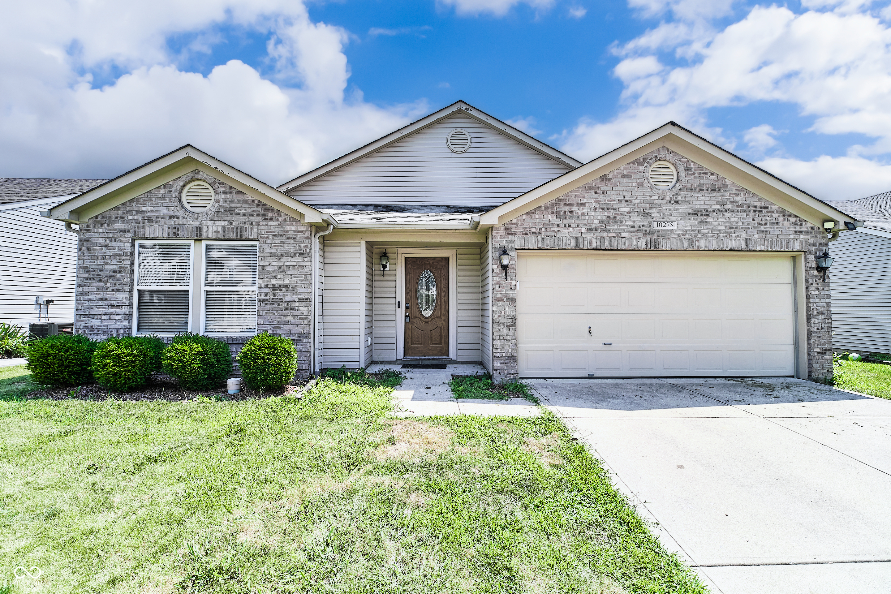 10275 Lothbury Circle Property Photo 1
