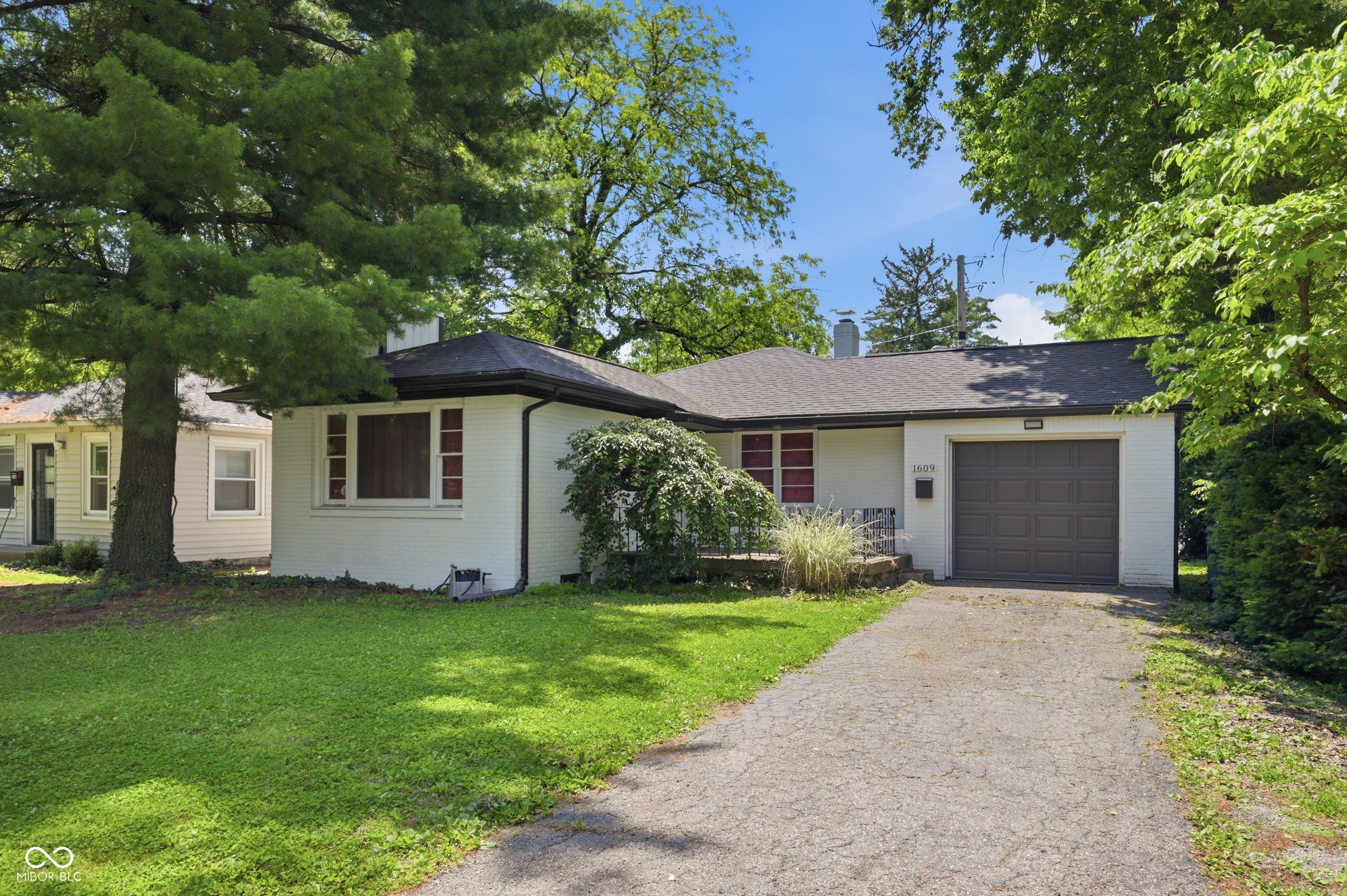 1609 Kessler Boulevard East Property Photo 1