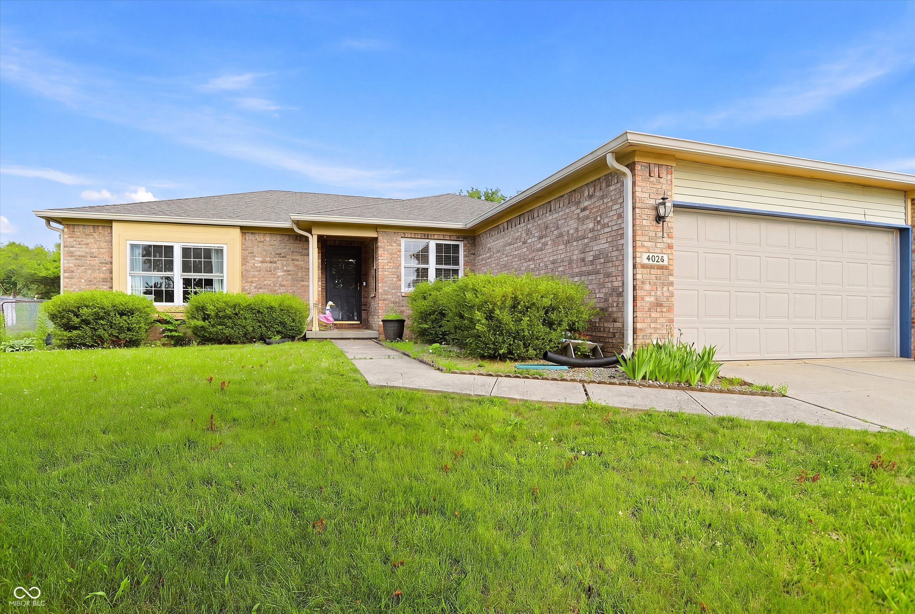 4025 Maple Manor Drive Property Photo 1