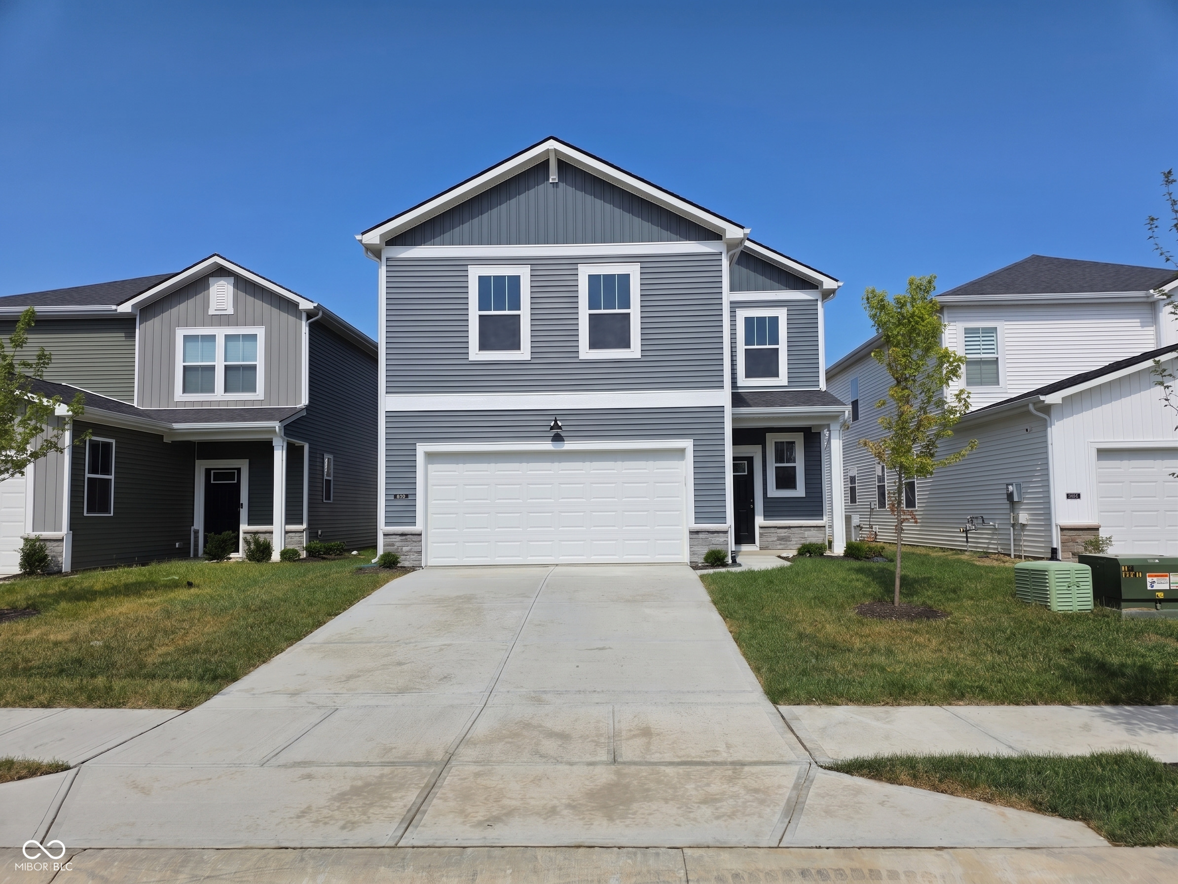 3808 Riverstone Drive Property Photo 1