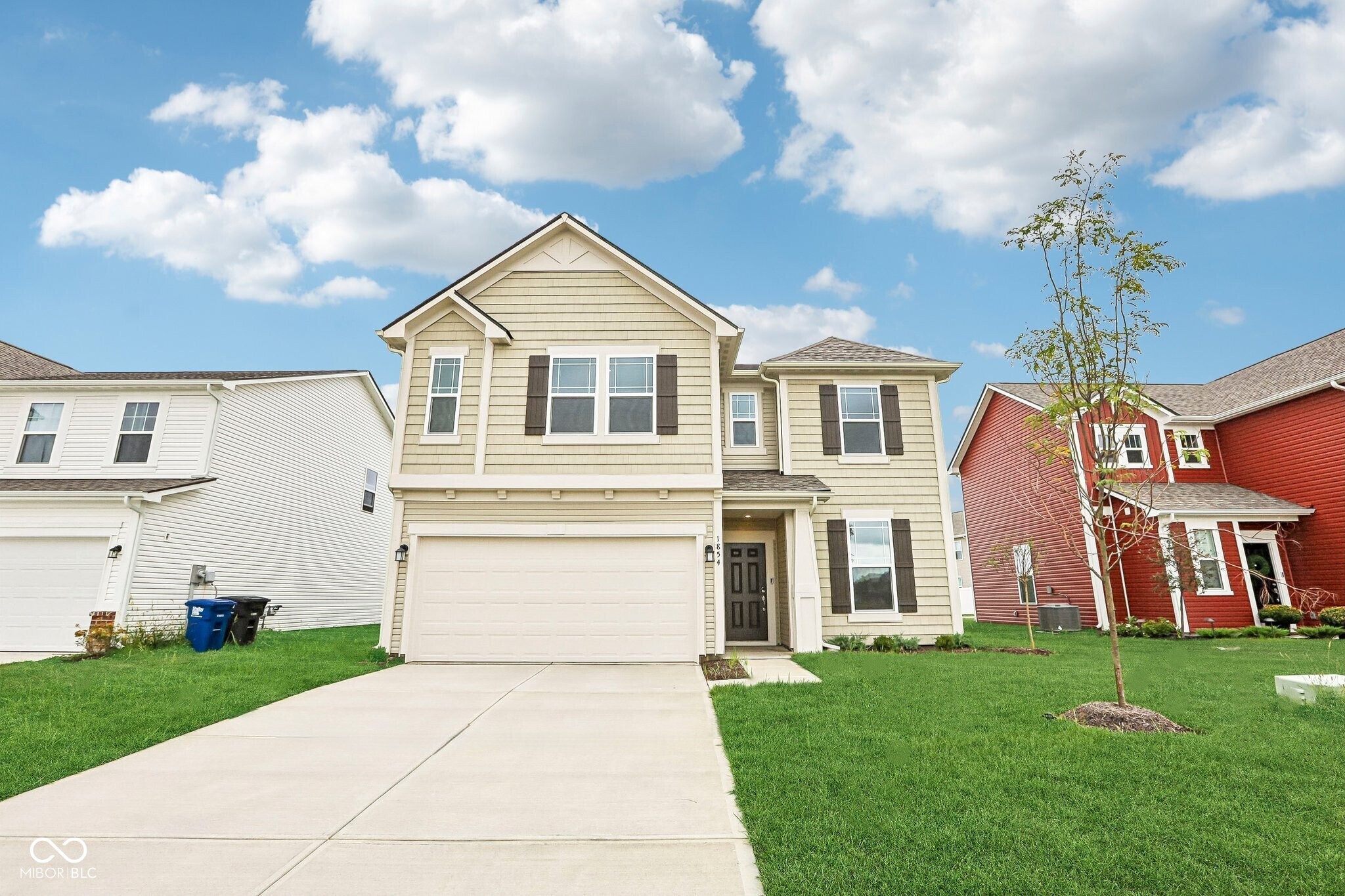 1854 Twelve Oaks Drive Property Photo 1
