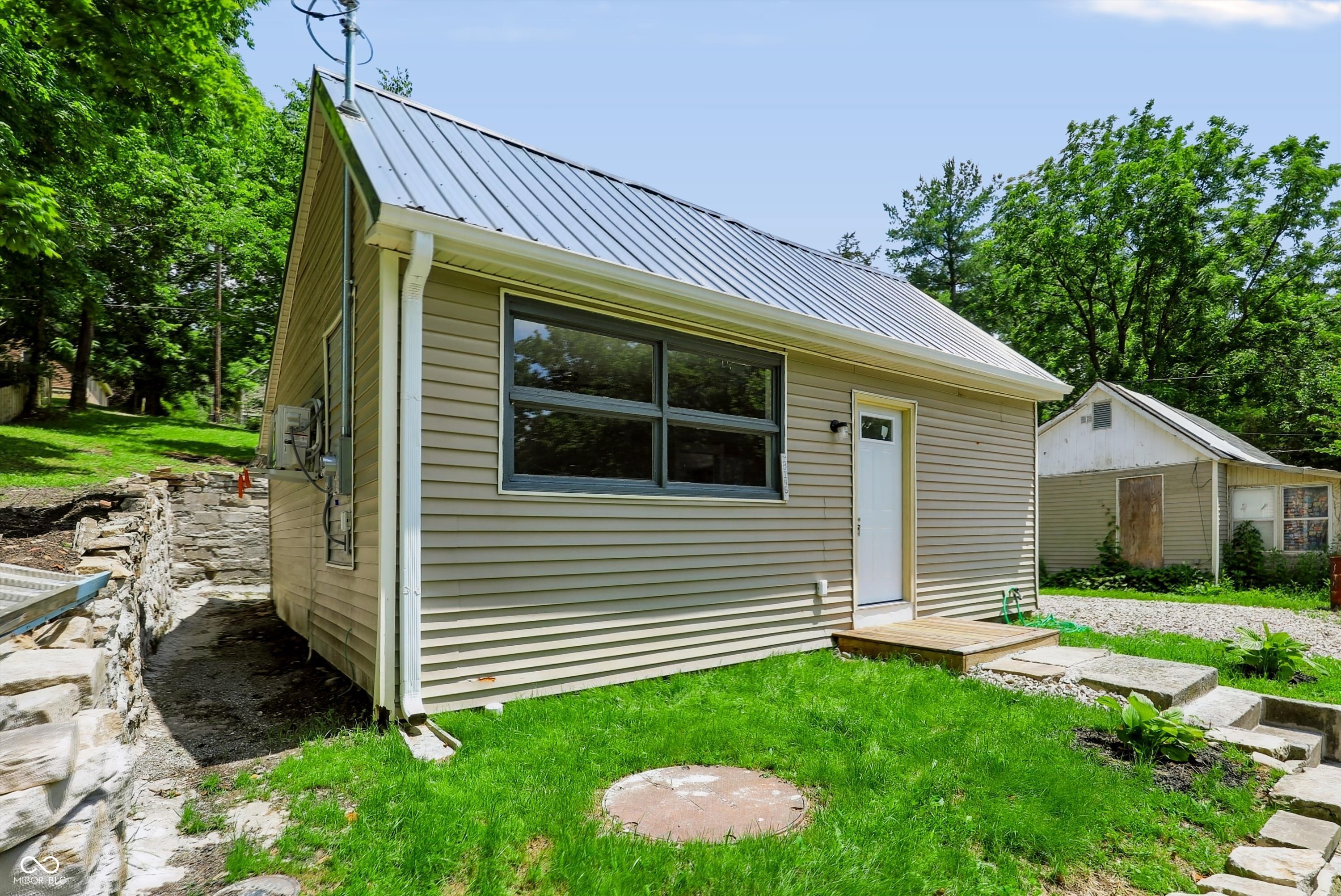 8146 Market
