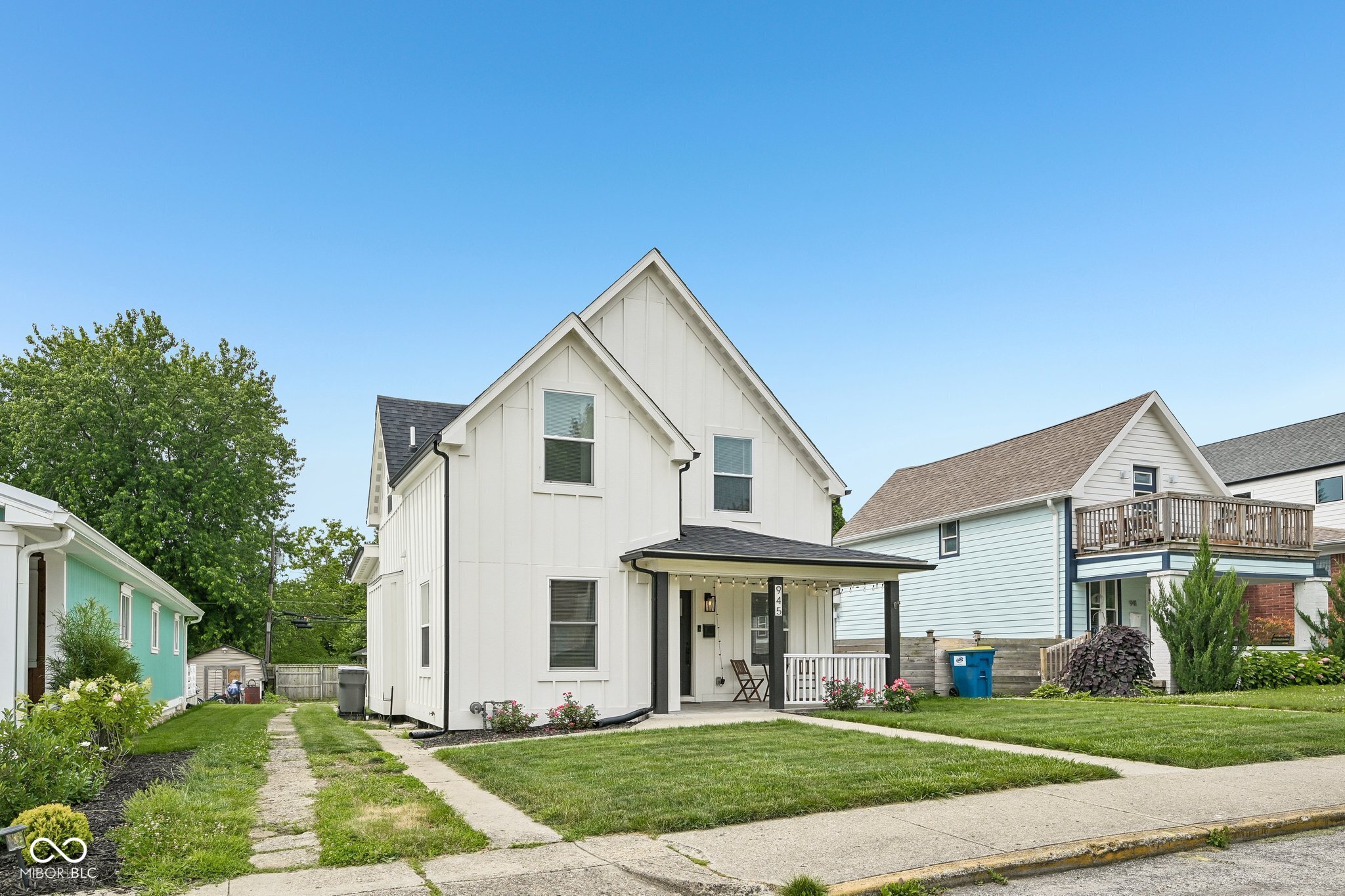 945 E Minnesota Street