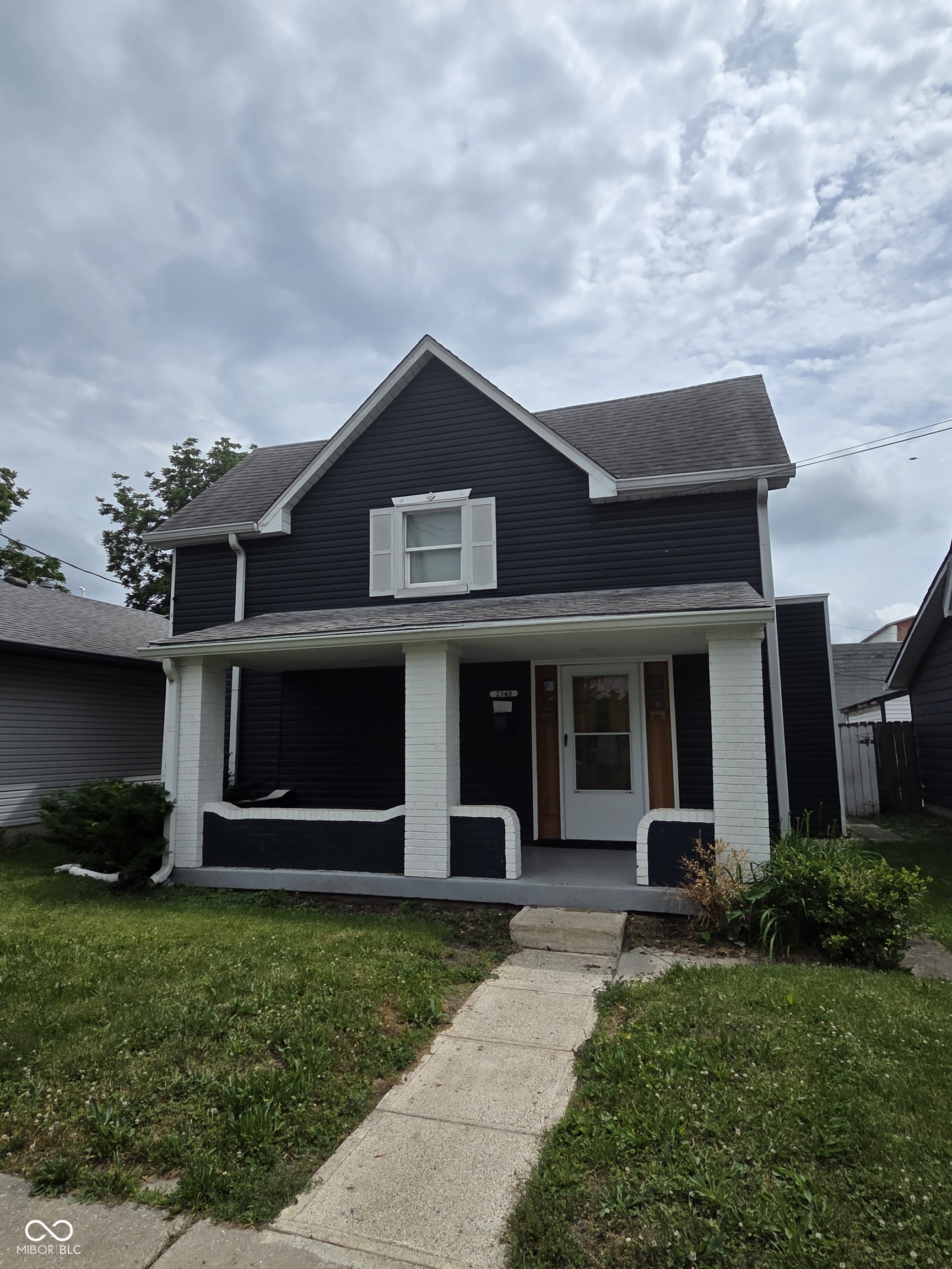 2343 Hoyt Avenue Property Photo 1