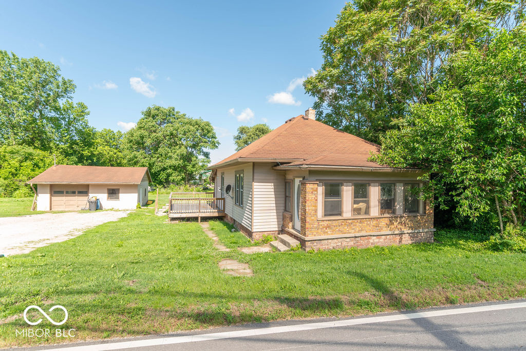 1230 N Blue Bluff Road