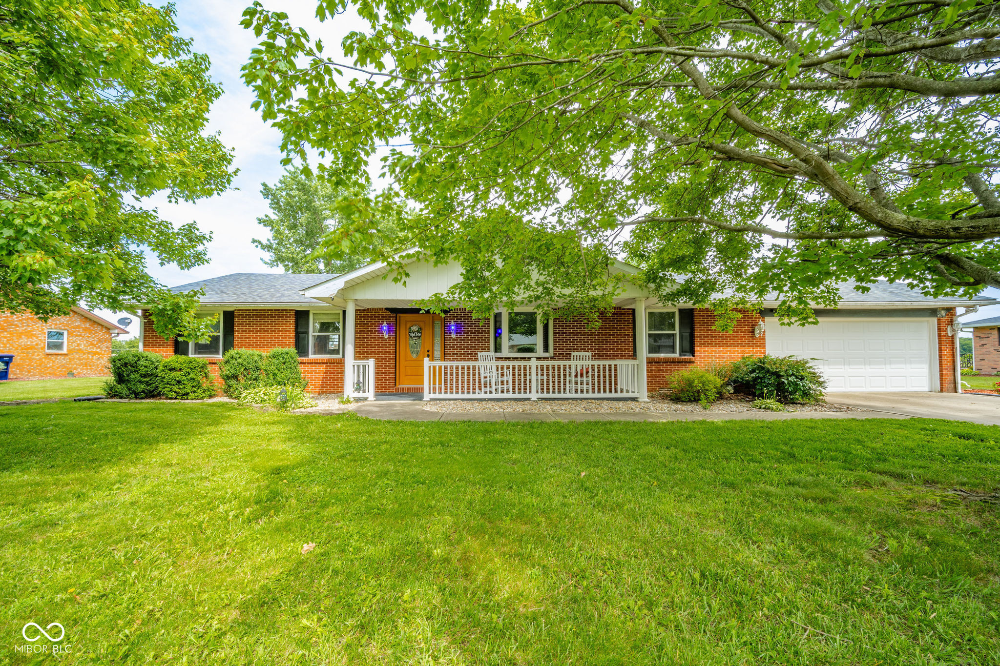 2916 Country Estates Drive Property Photo 1