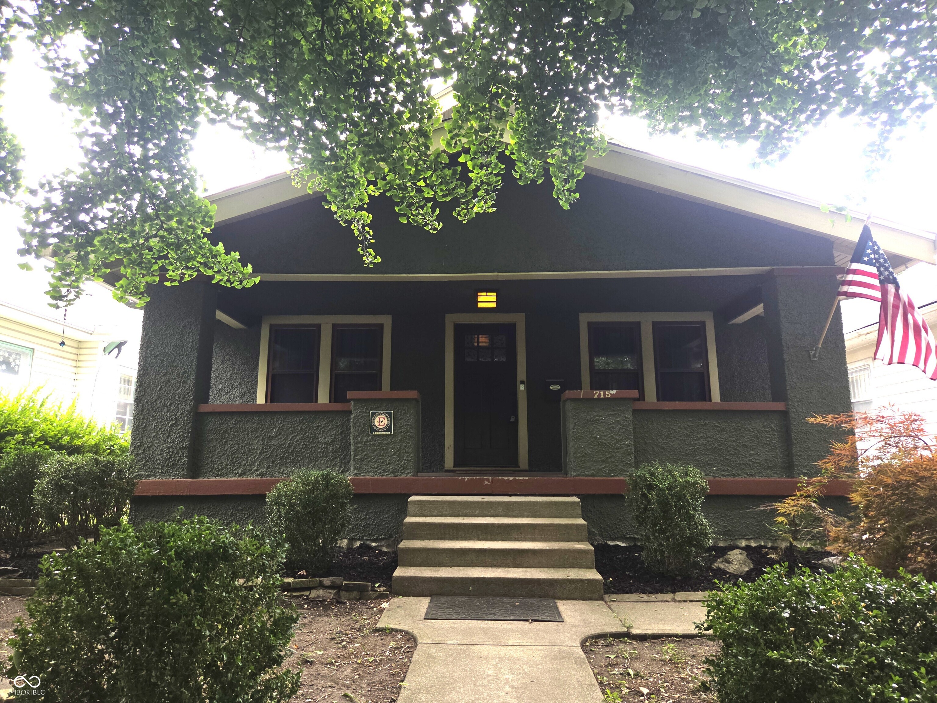 715 Wallace Avenue Property Photo 1