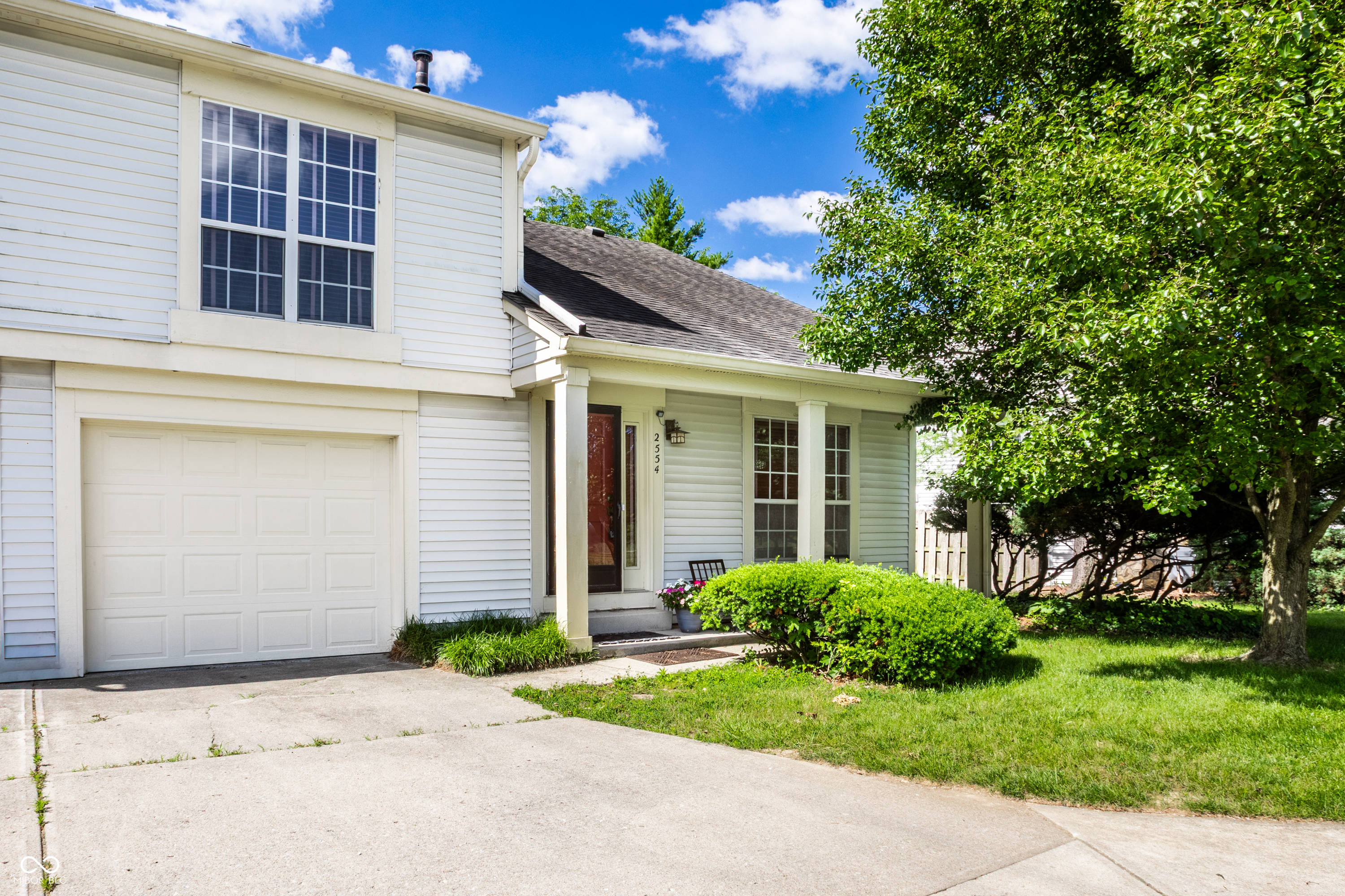 2554 Chaseway Court Property Photo 1