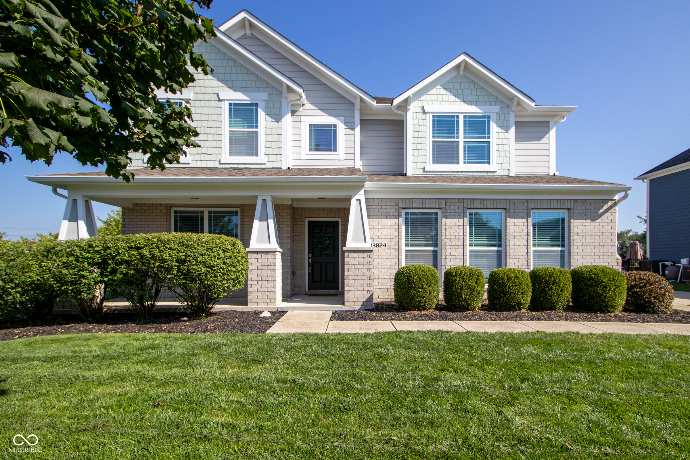 13824 Fieldcrest Drive Property Photo 1