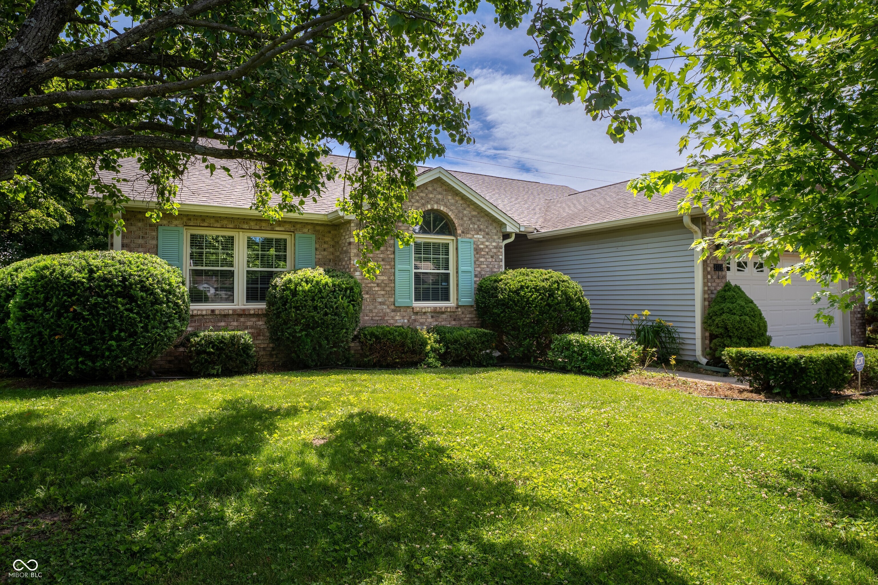 3773 Greenbriar Drive Property Photo 1